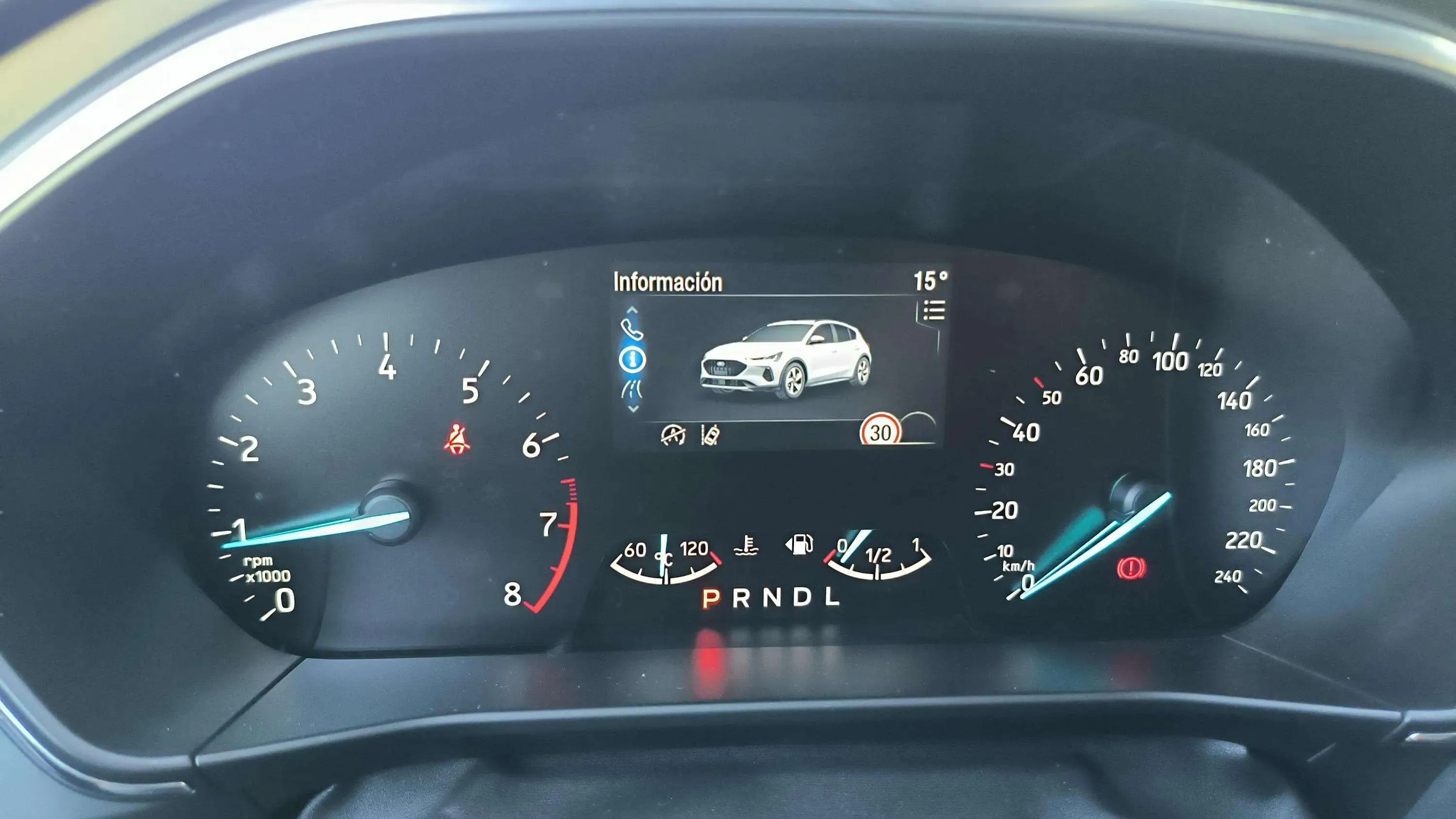 Ford Focus 1.0 EcoBoost MHEV Active SB - foto 18