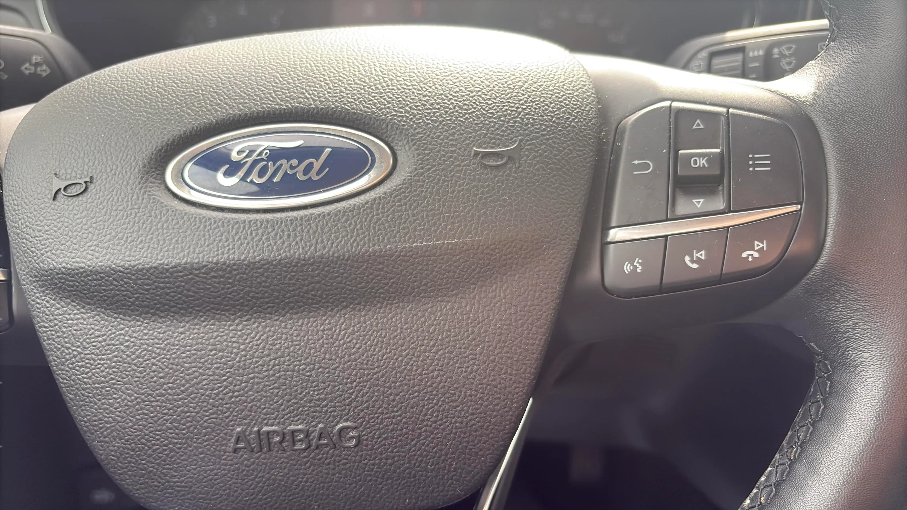 Ford Focus 1.0 EcoBoost MHEV Active X - foto 13