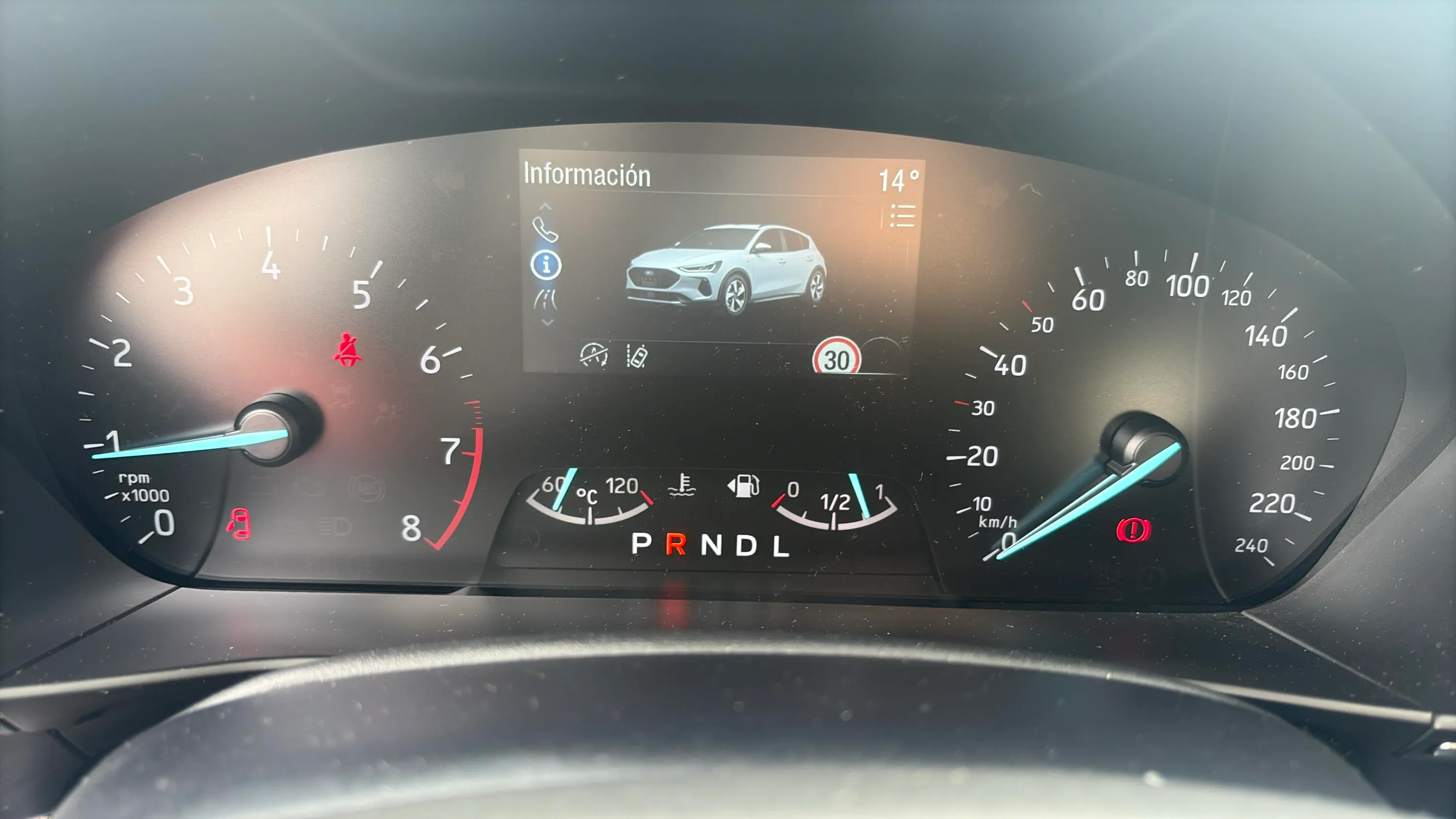 Ford Focus 1.0 EcoBoost MHEV Active X - foto 14