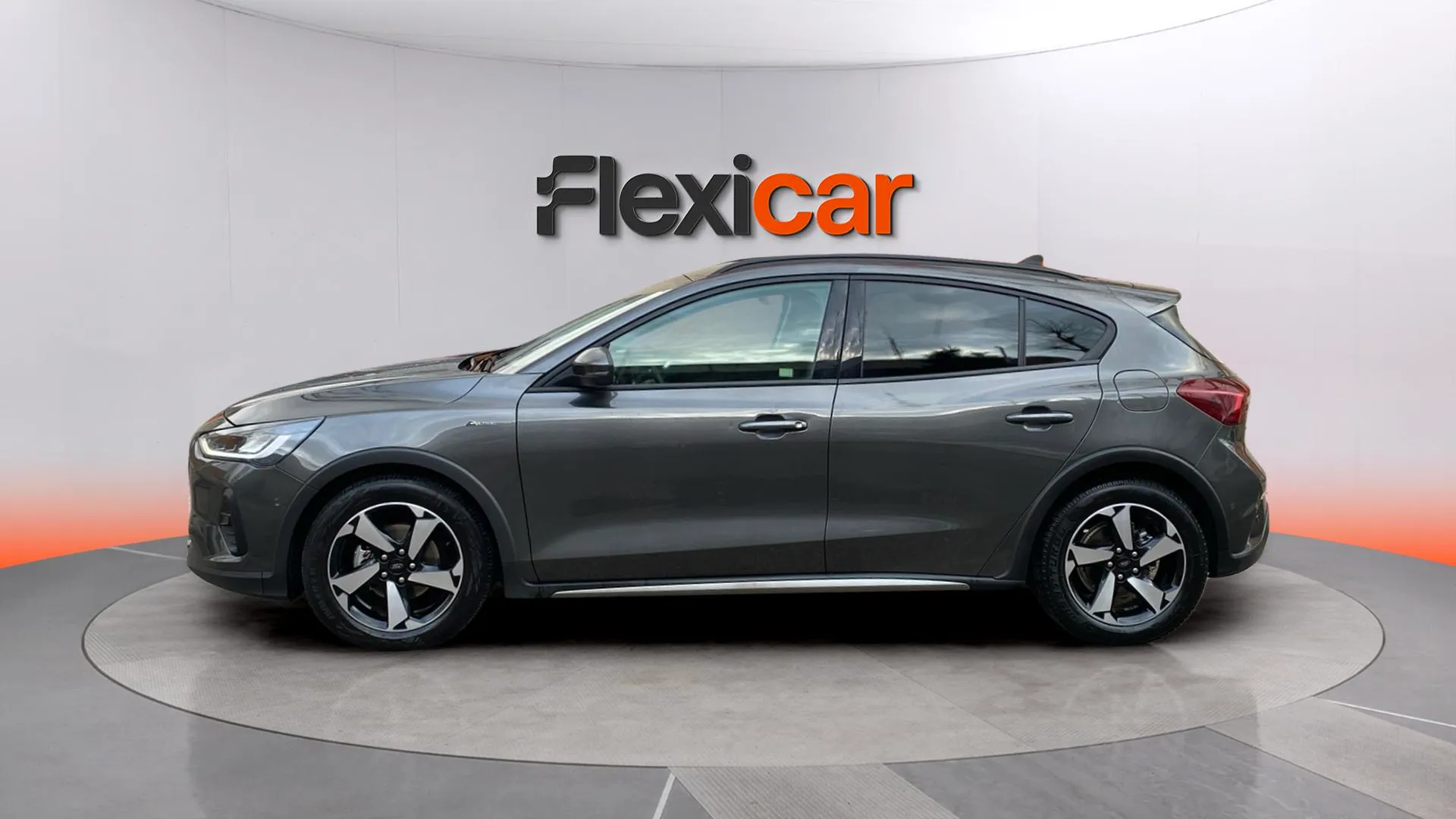 Ford Focus 1.0 EcoBoost MHEV Active SB - foto 4
