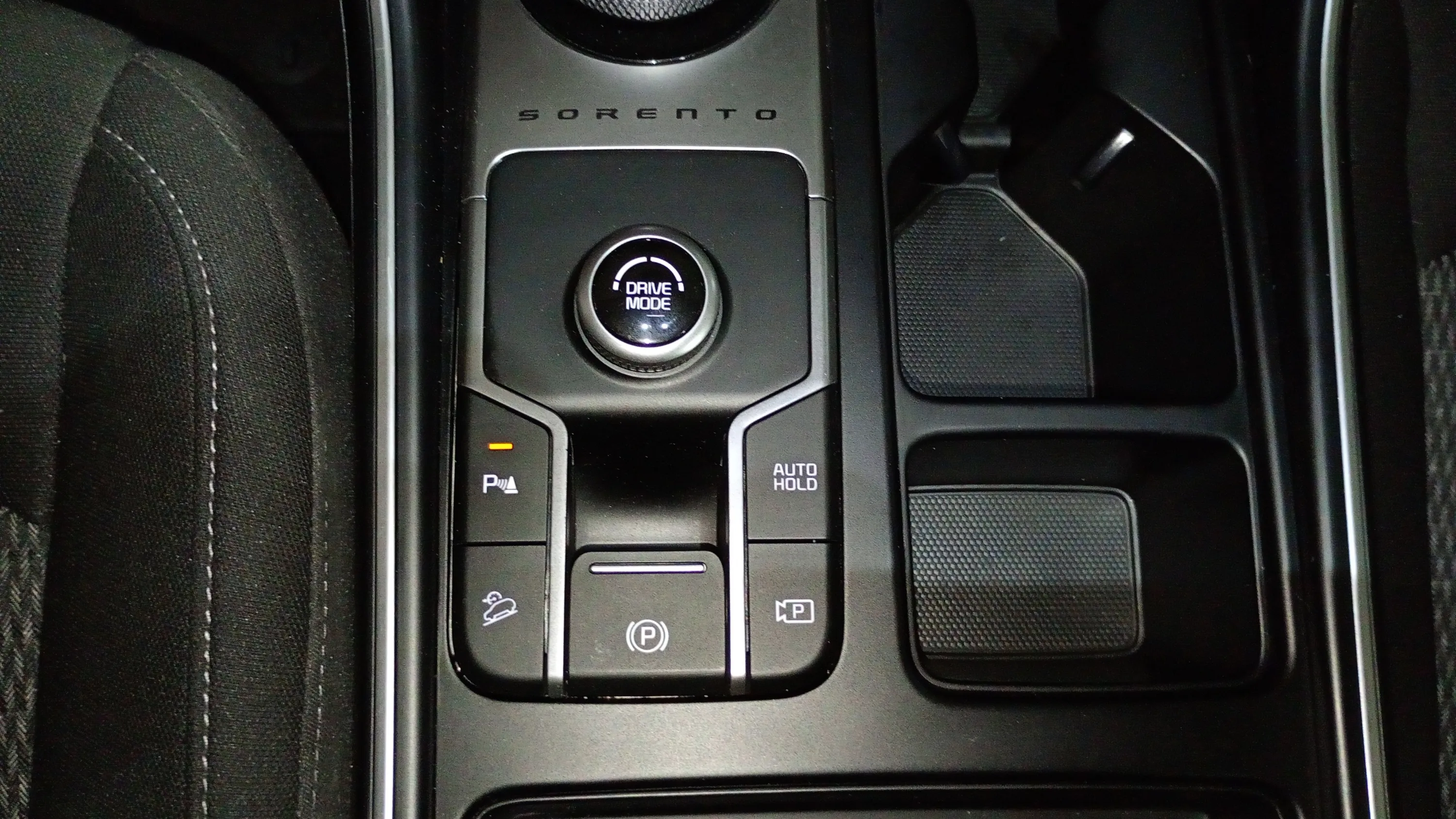 Kia Sorento 1.6 T-GDi HEV Drive 4x2 7 plazas - foto 17