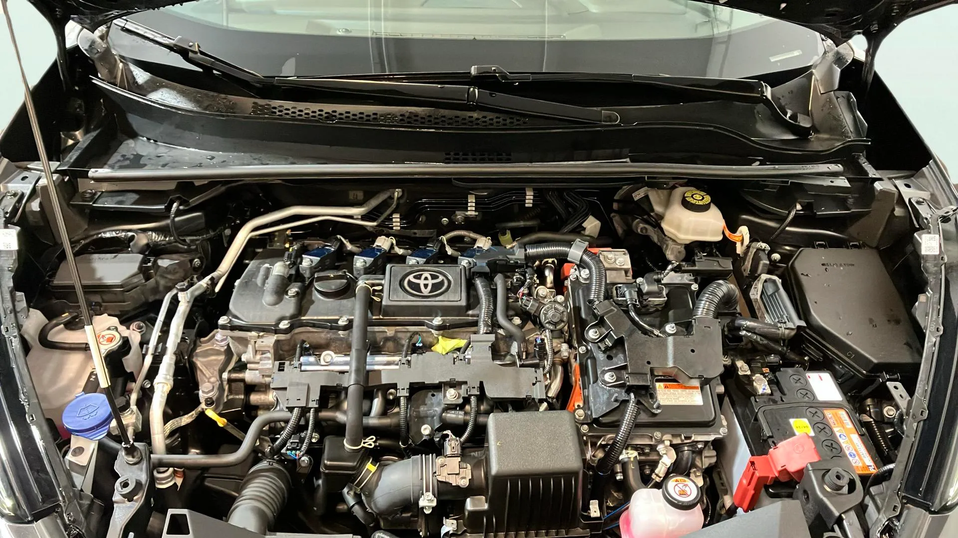 Toyota C-HR 1.8 140H Advance - foto 23