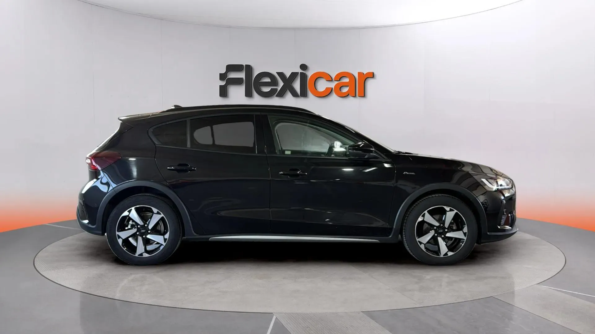 Ford Focus 1.0 EcoBoost MHEV Active - foto 8