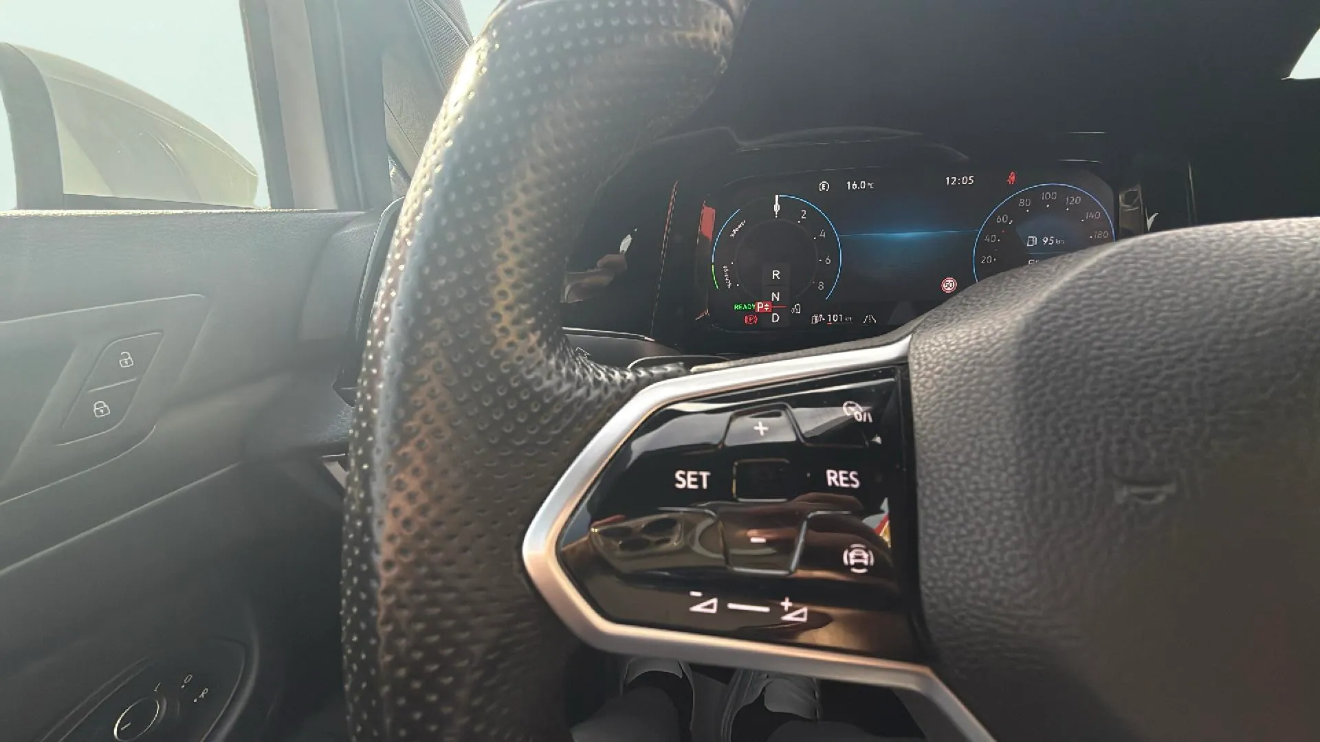 Volkswagen Golf GTE 1.4 TSI e-Power DSG - foto 13