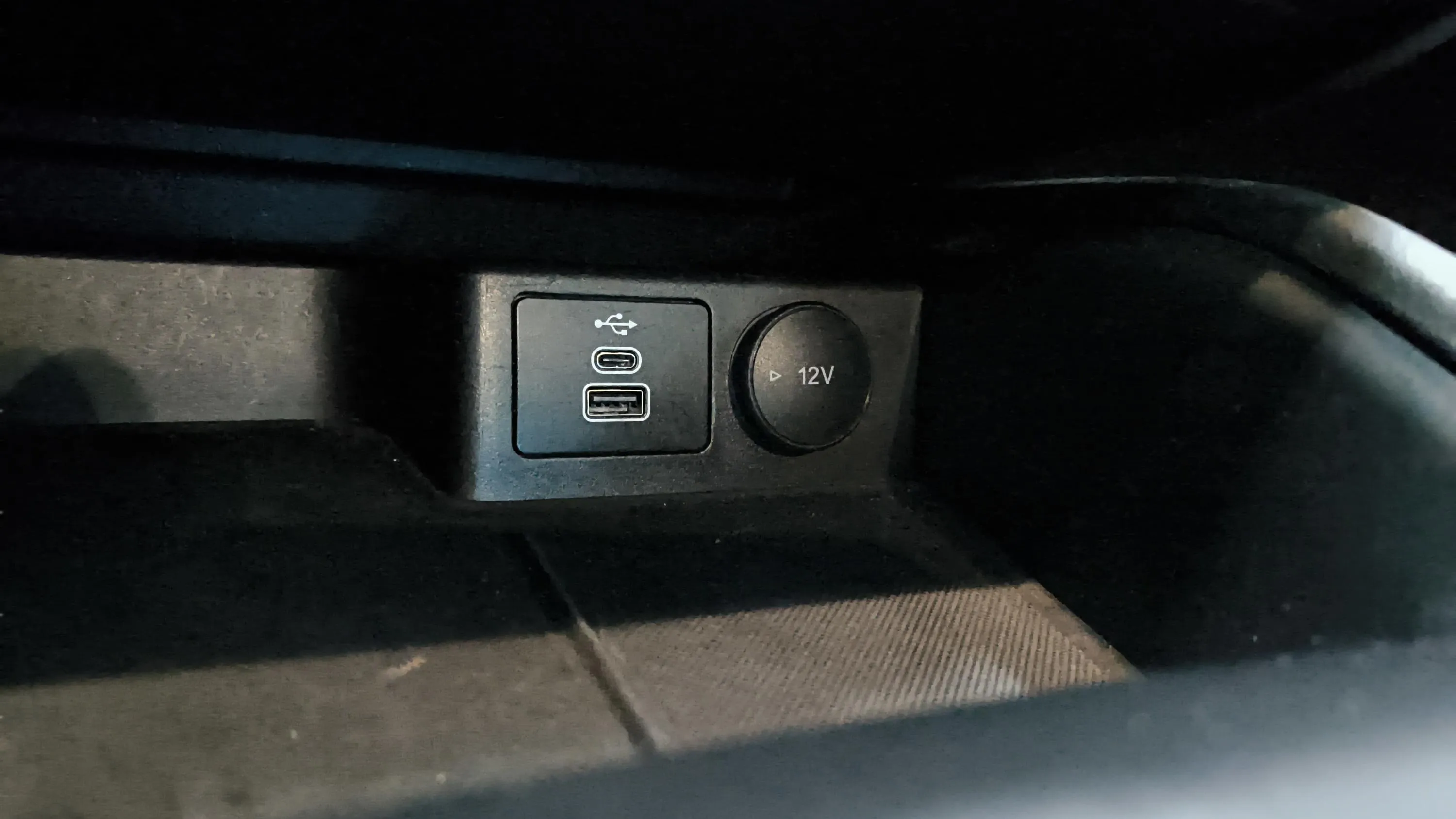 Ford Focus 1.0 EcoBoost MHEV Active SB - foto 22