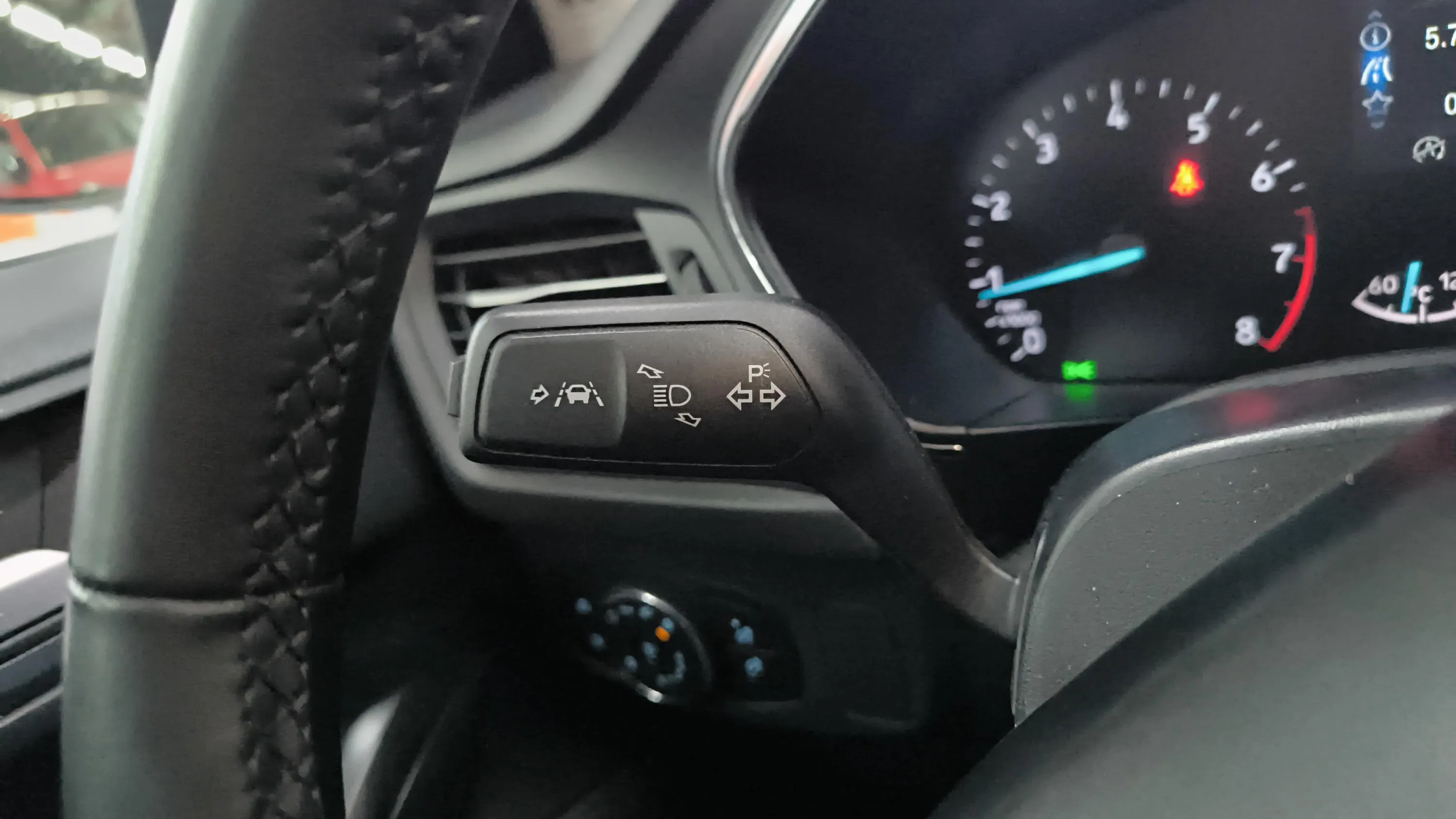 Ford Focus 1.0 EcoBoost MHEV Active SB - foto 18