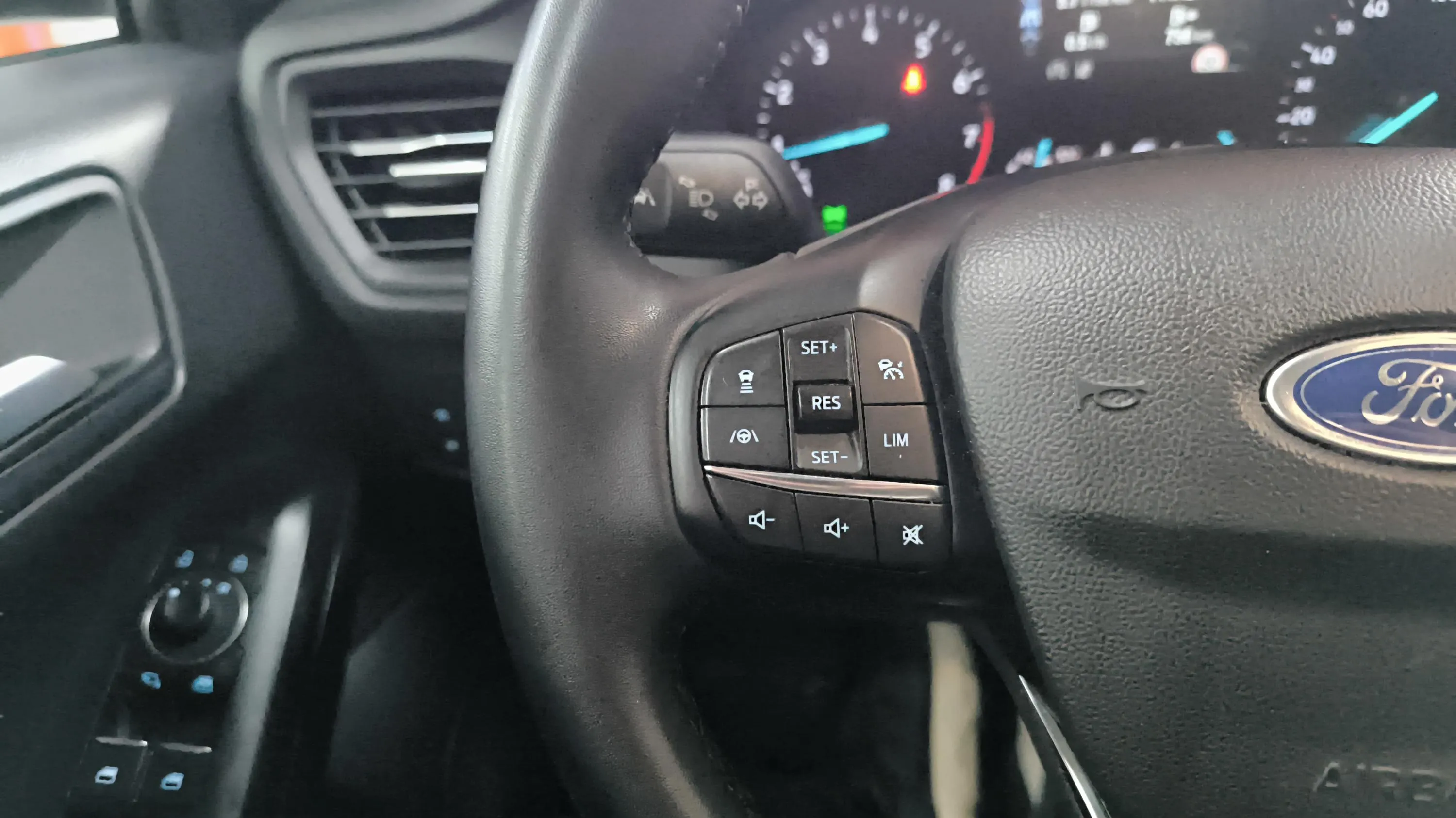 Ford Focus 1.0 EcoBoost MHEV Active SB - foto 16