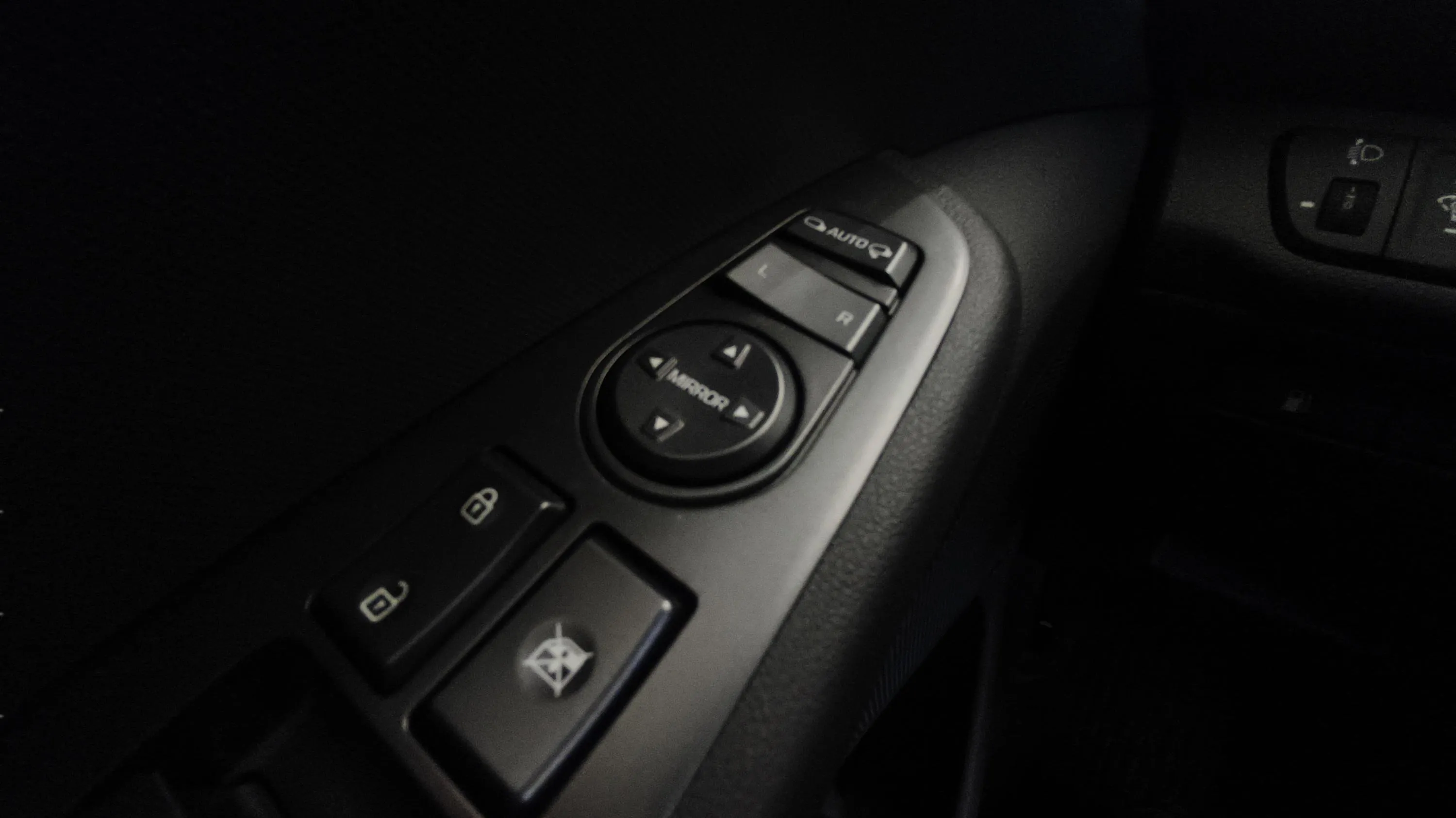 Hyundai Ioniq 1.6 GDI HEV Klass DCT - foto 19