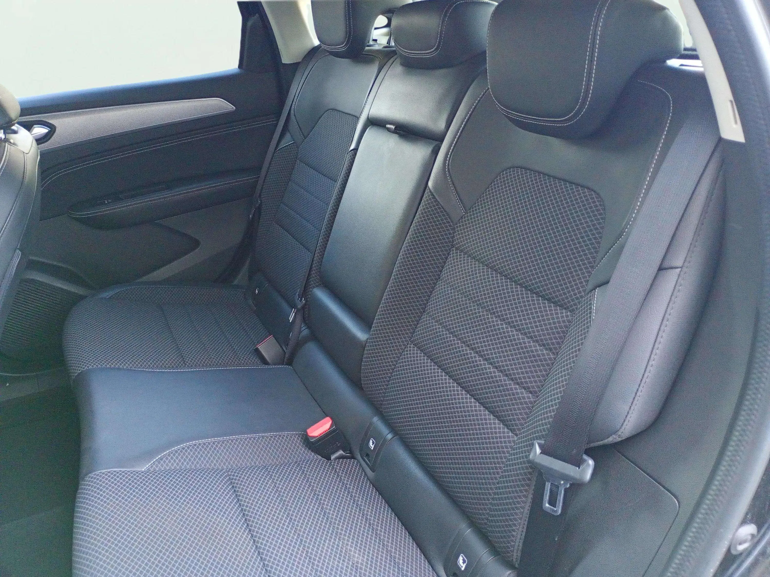 Renault Arkana Techno E-Tech full hybrid - foto 12