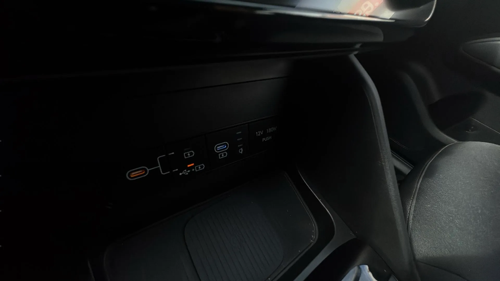 Hyundai Tucson 1.6T Maxx - foto 23