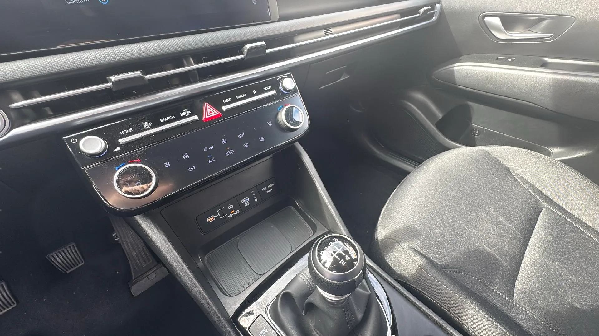 Hyundai Tucson 1.6T Maxx - foto 12