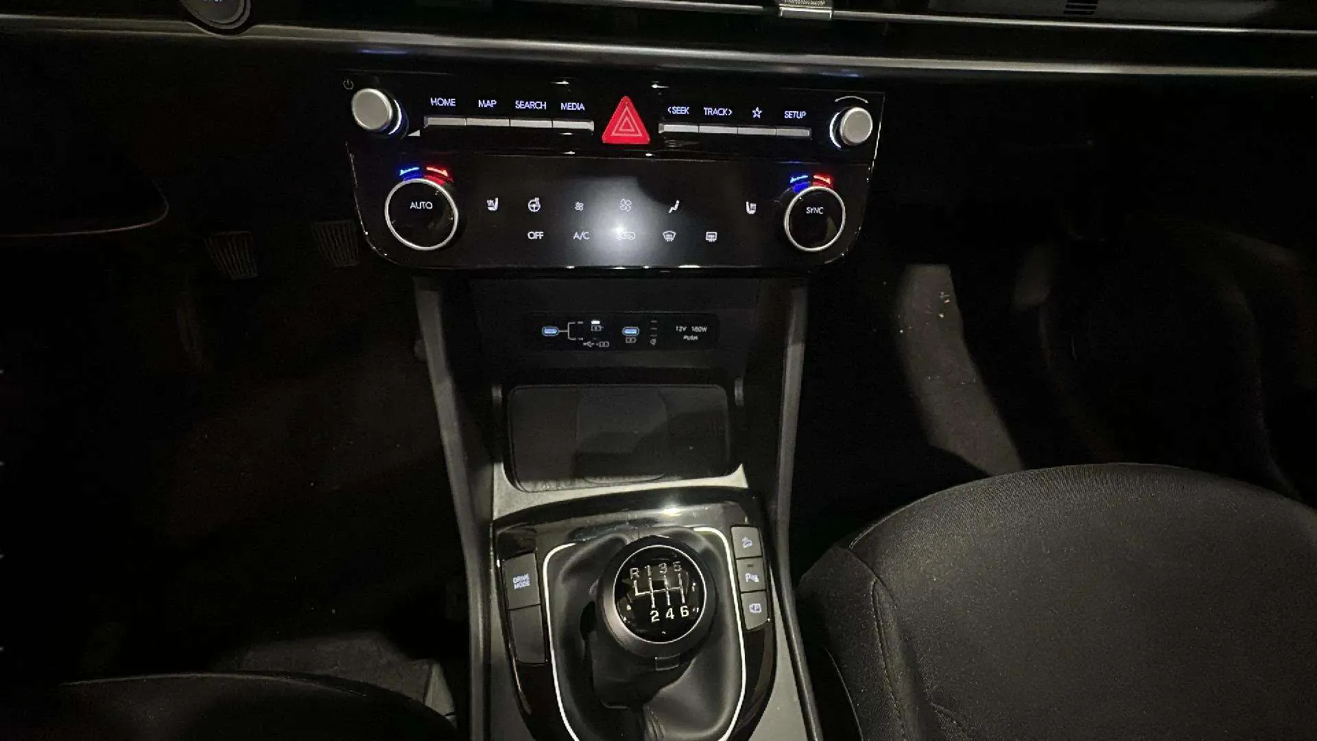Hyundai Tucson 1.6T Maxx - foto 19