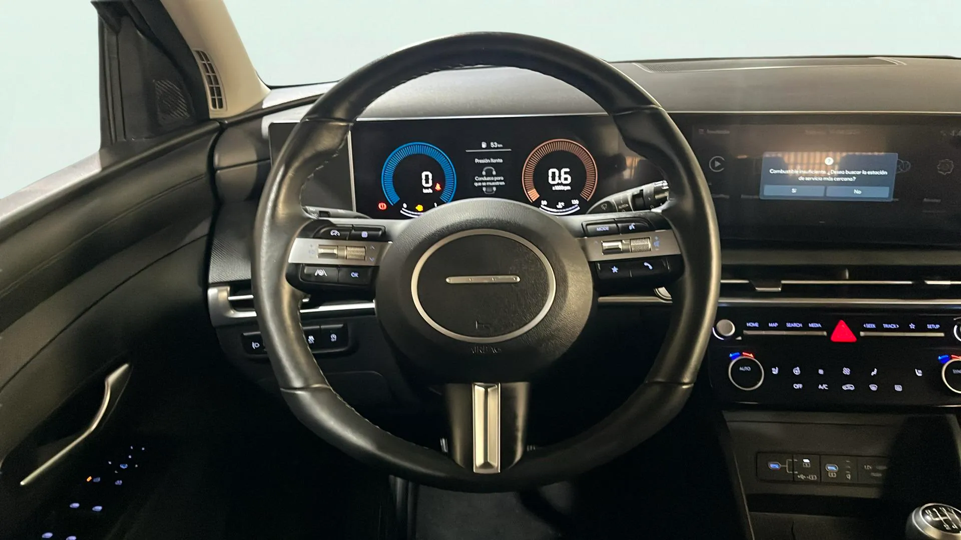 Hyundai Tucson 1.6T Maxx - foto 12