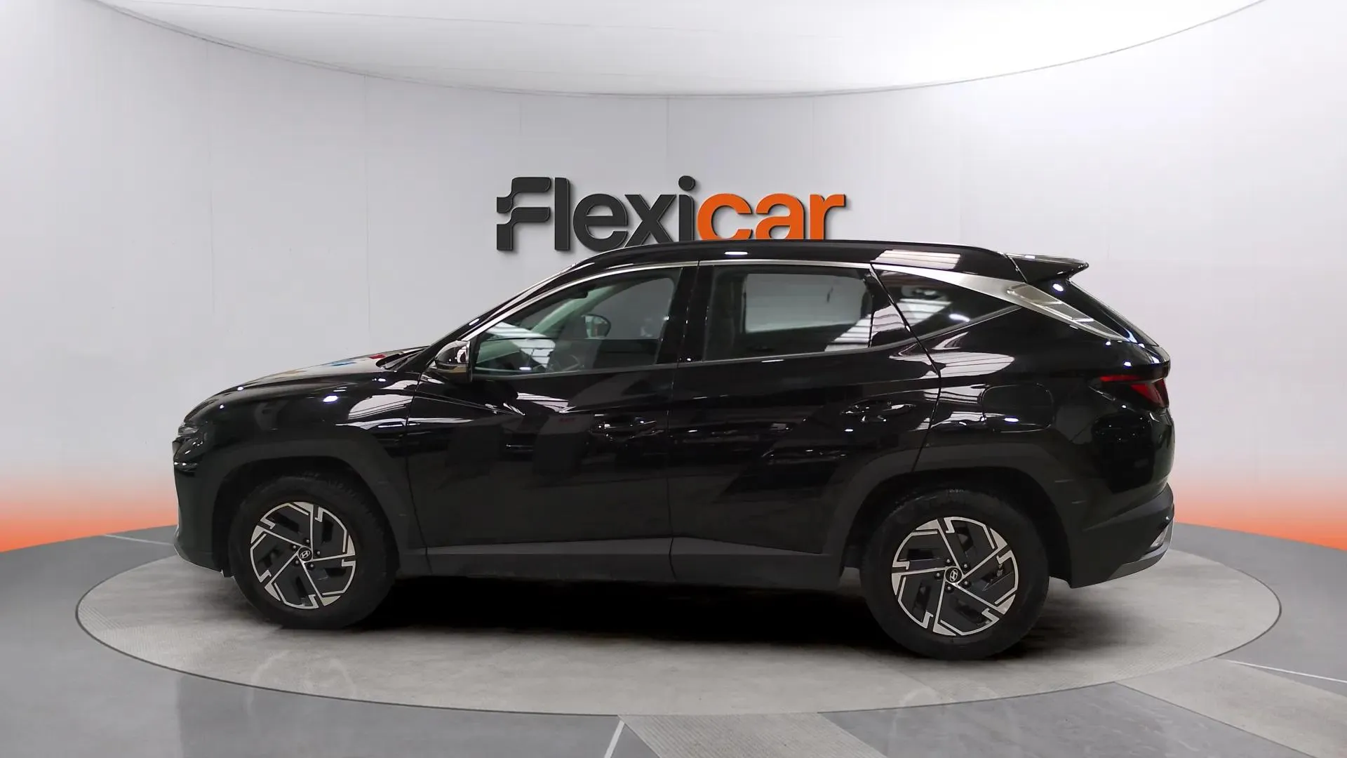 Hyundai Tucson 1.6T Maxx - foto 9