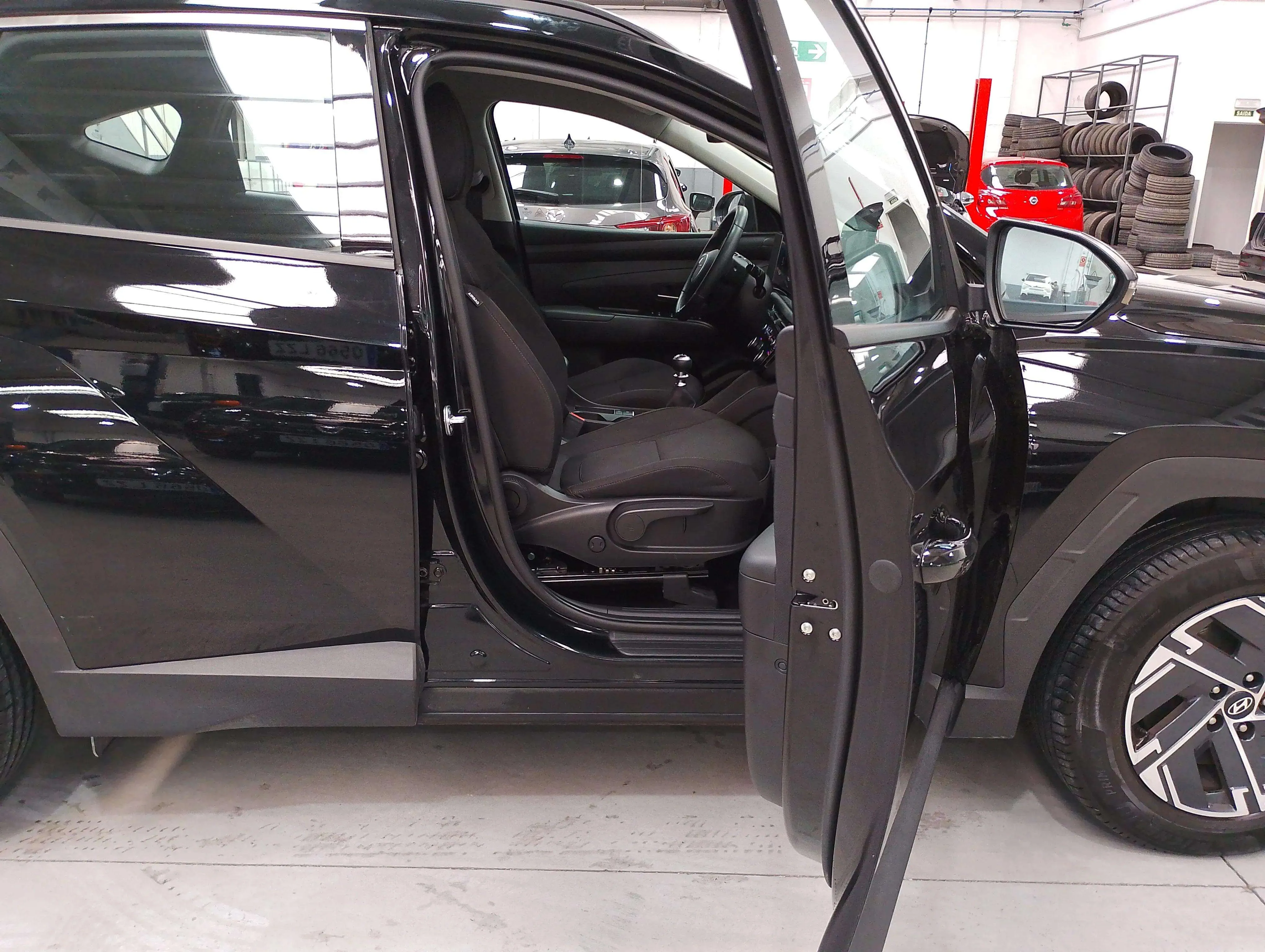 Hyundai Tucson 1.6T Maxx - foto 14