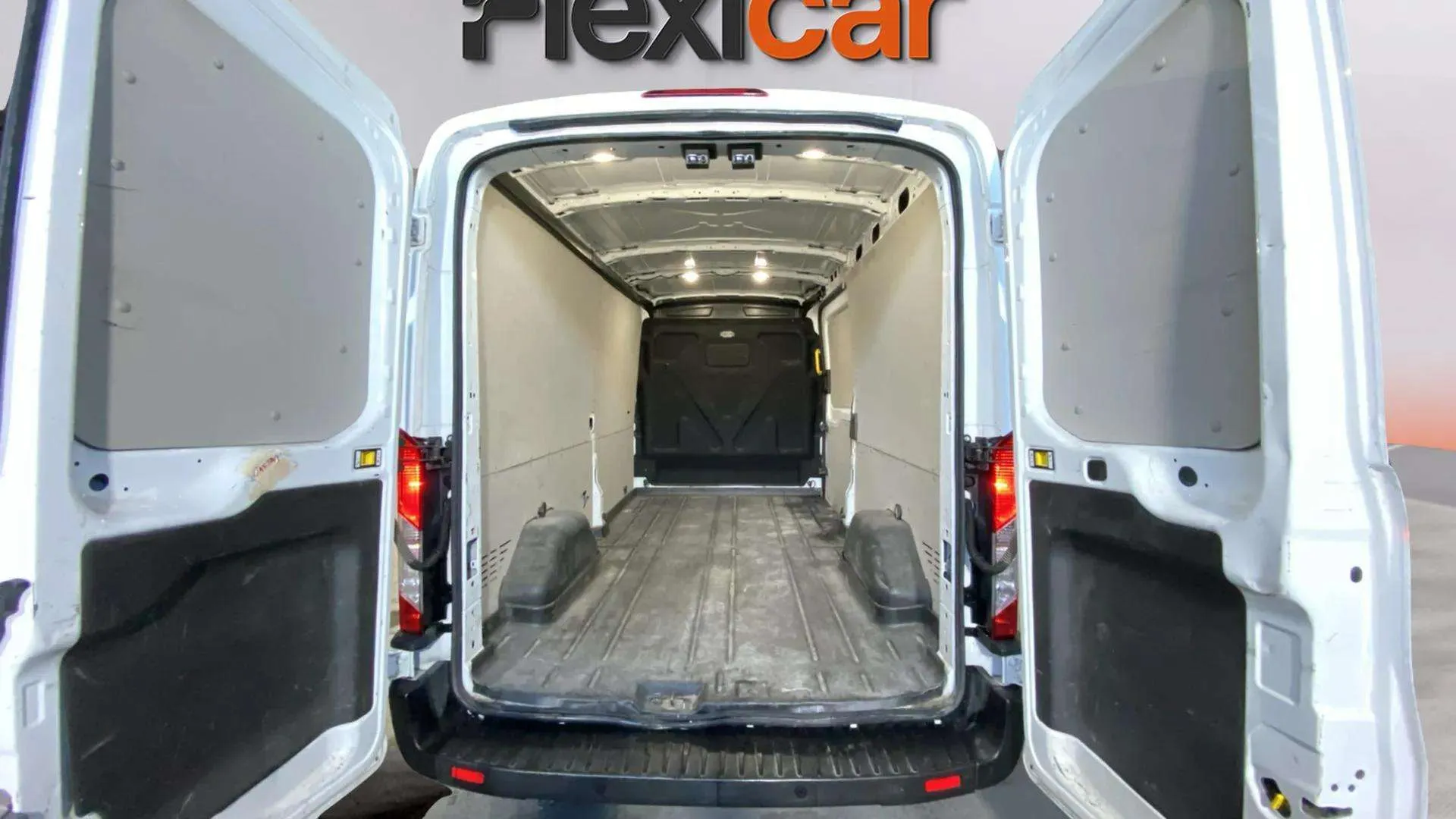 Ford Transit 350 L3H2 Van DC Trend FWD - foto 15