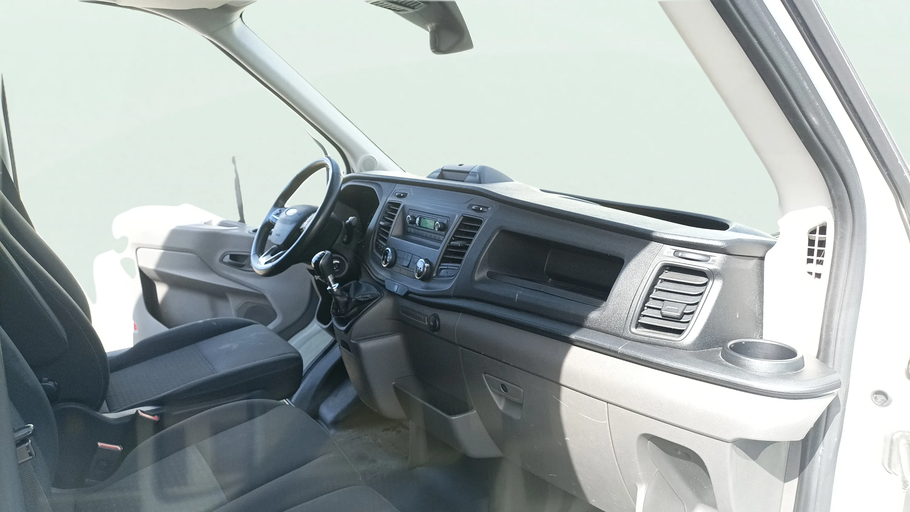 Ford Transit 1995 cm³ - foto 17