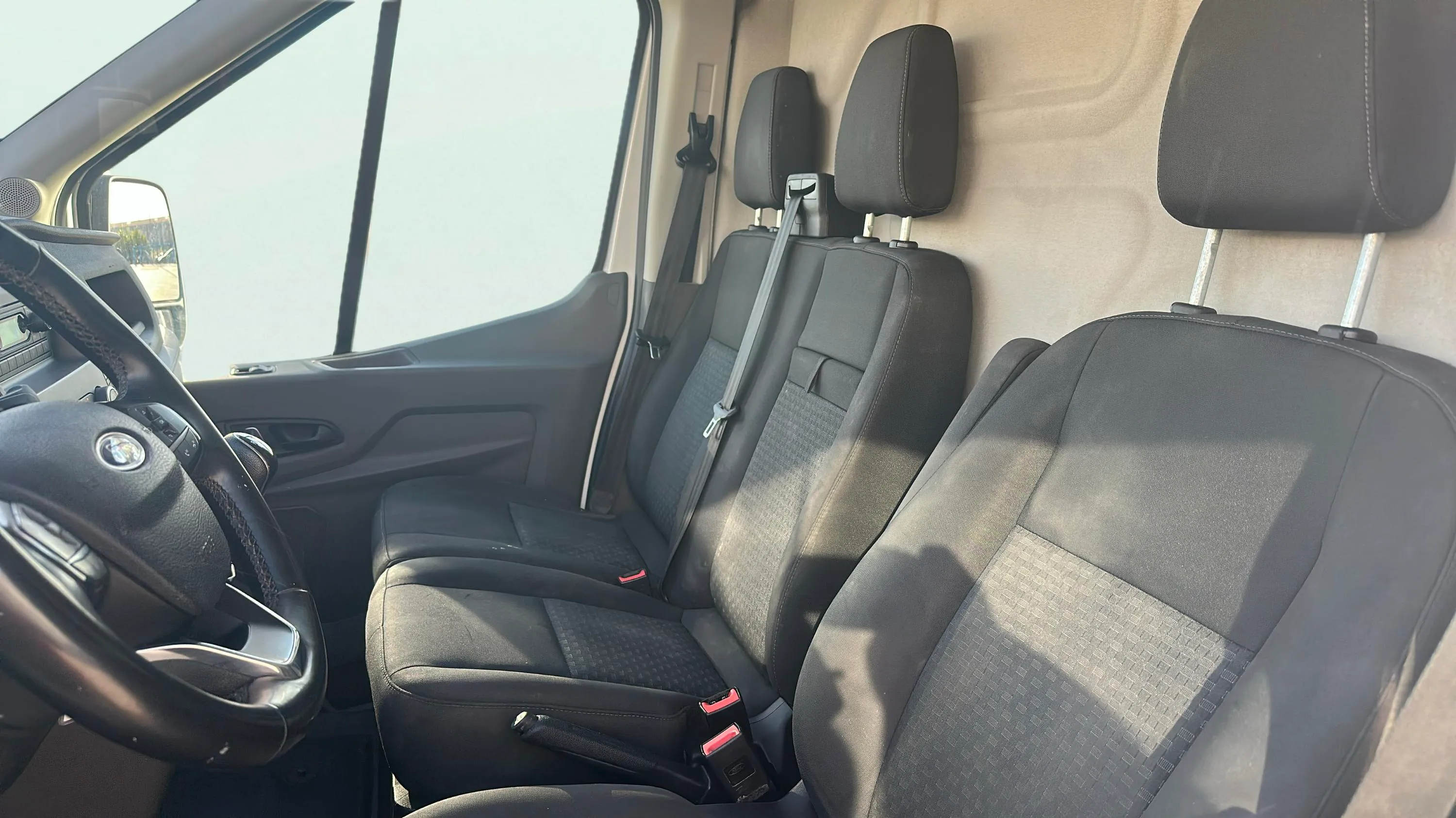 Ford Transit 1995 cm³ - foto 15