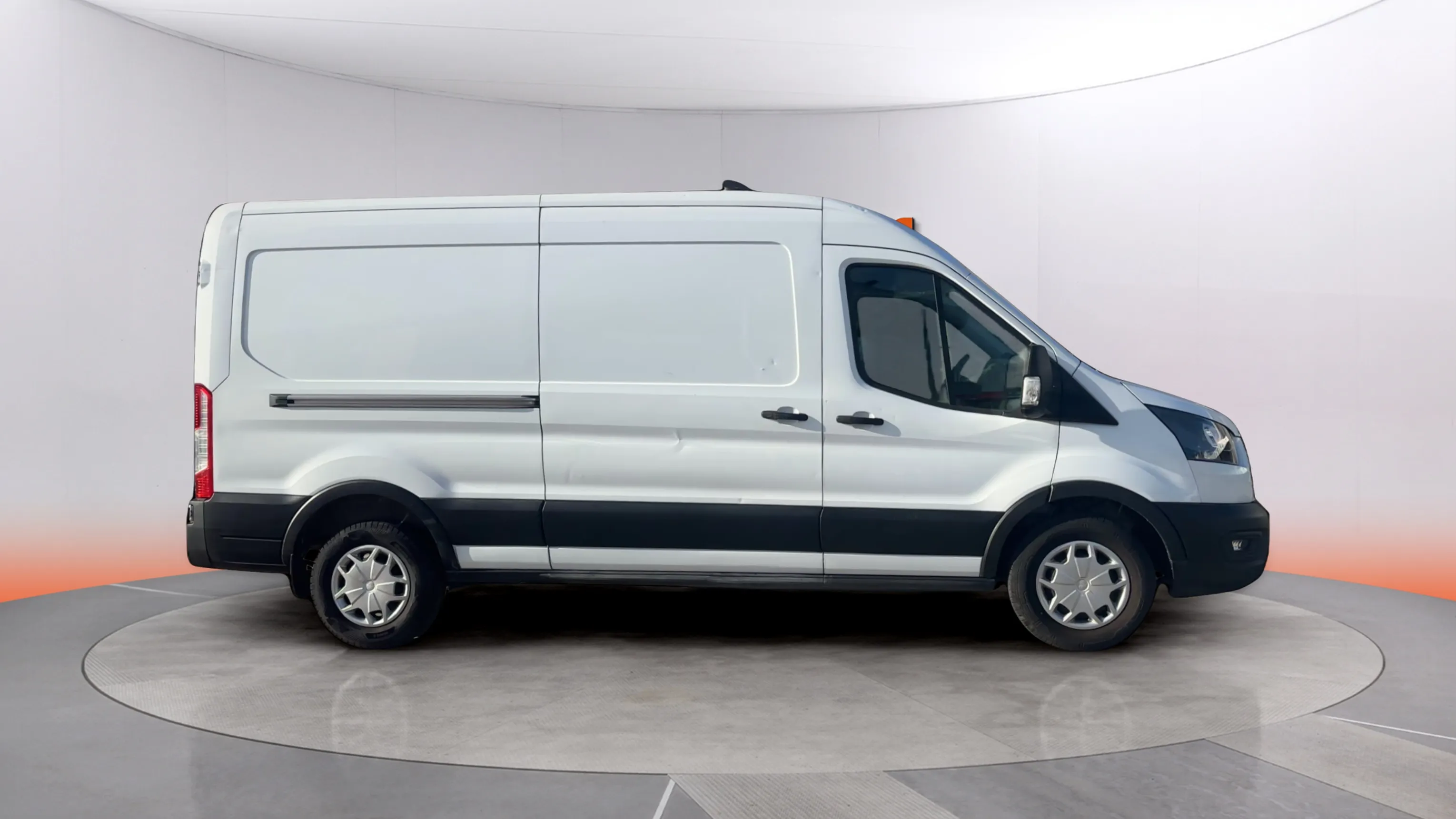 Ford Transit 1995 cm³ - foto 8