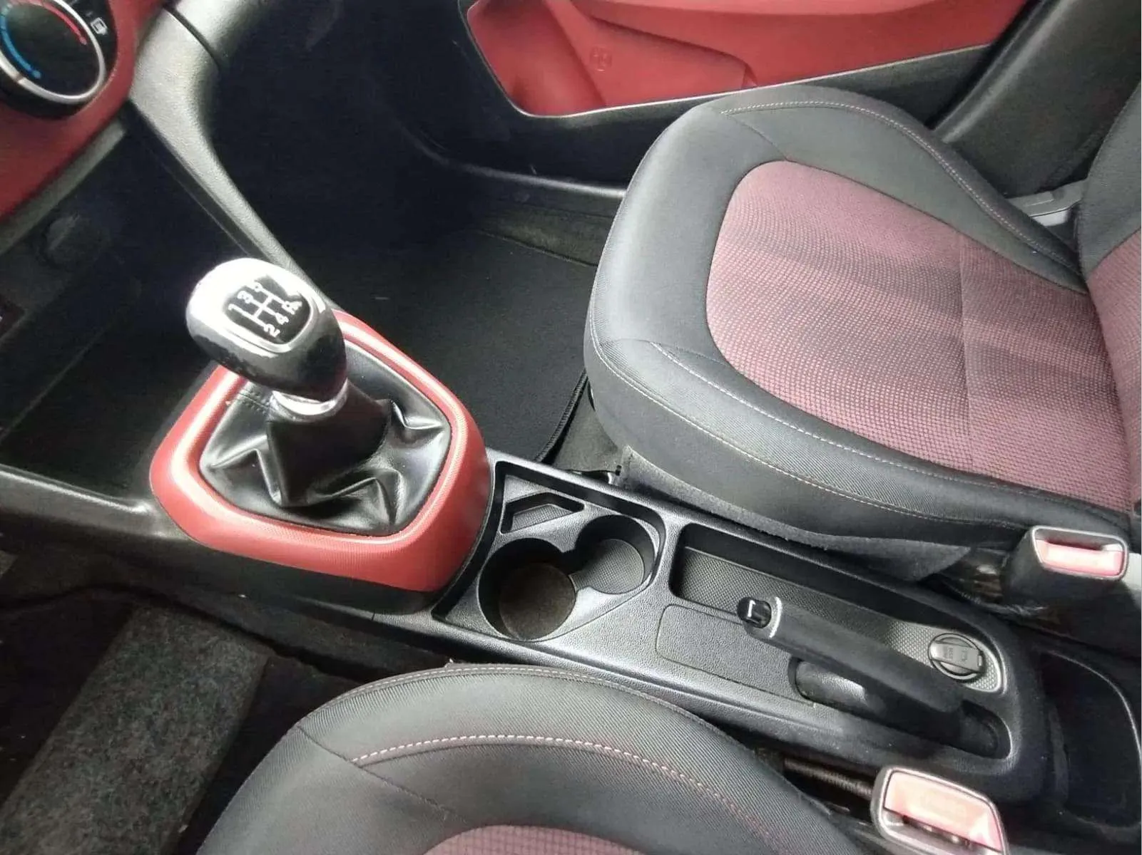 Hyundai i10 1.0 Klass - foto 8