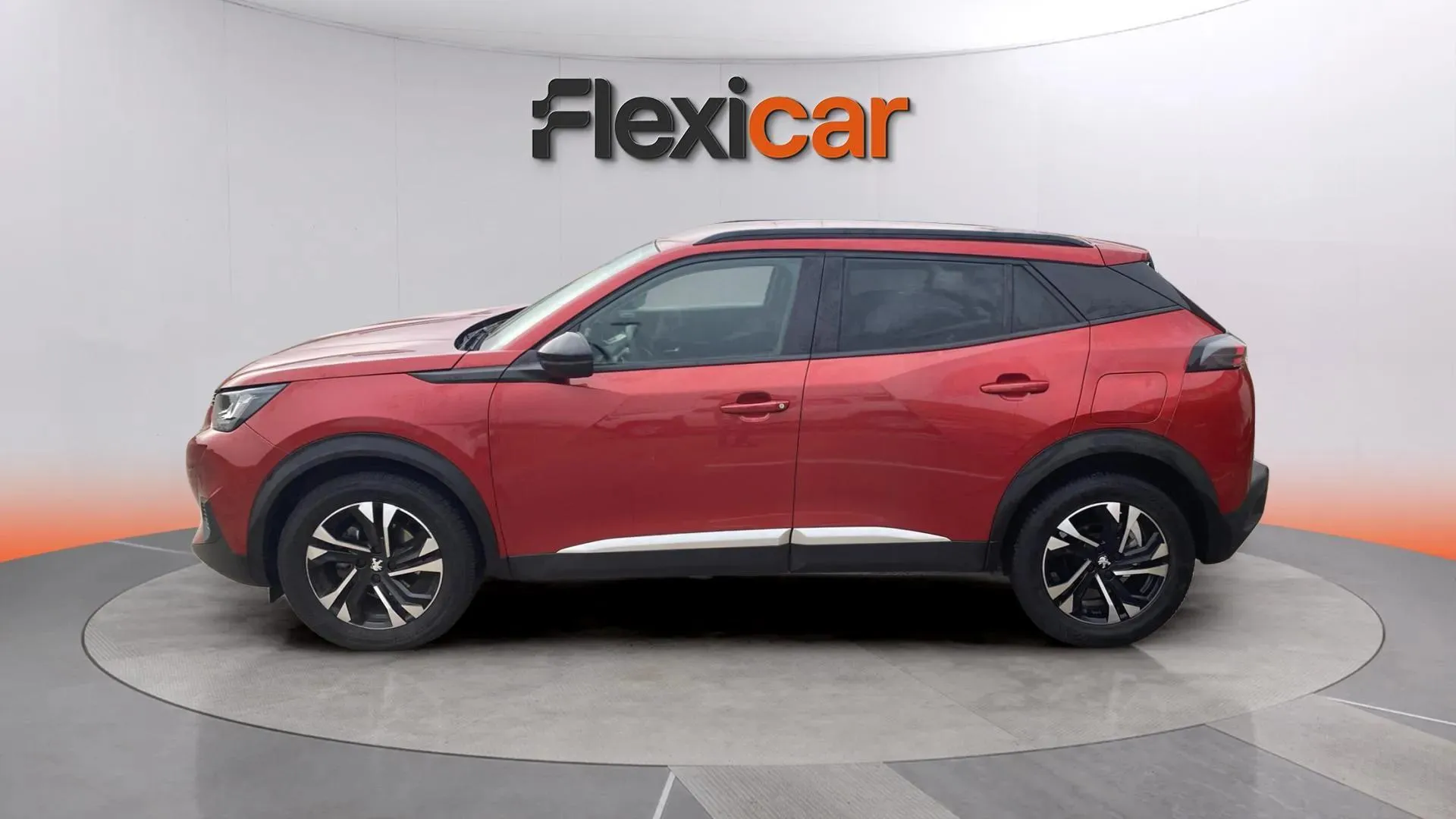 Peugeot 2008 Allure Pack PureTech 130 EAT8 - foto 4