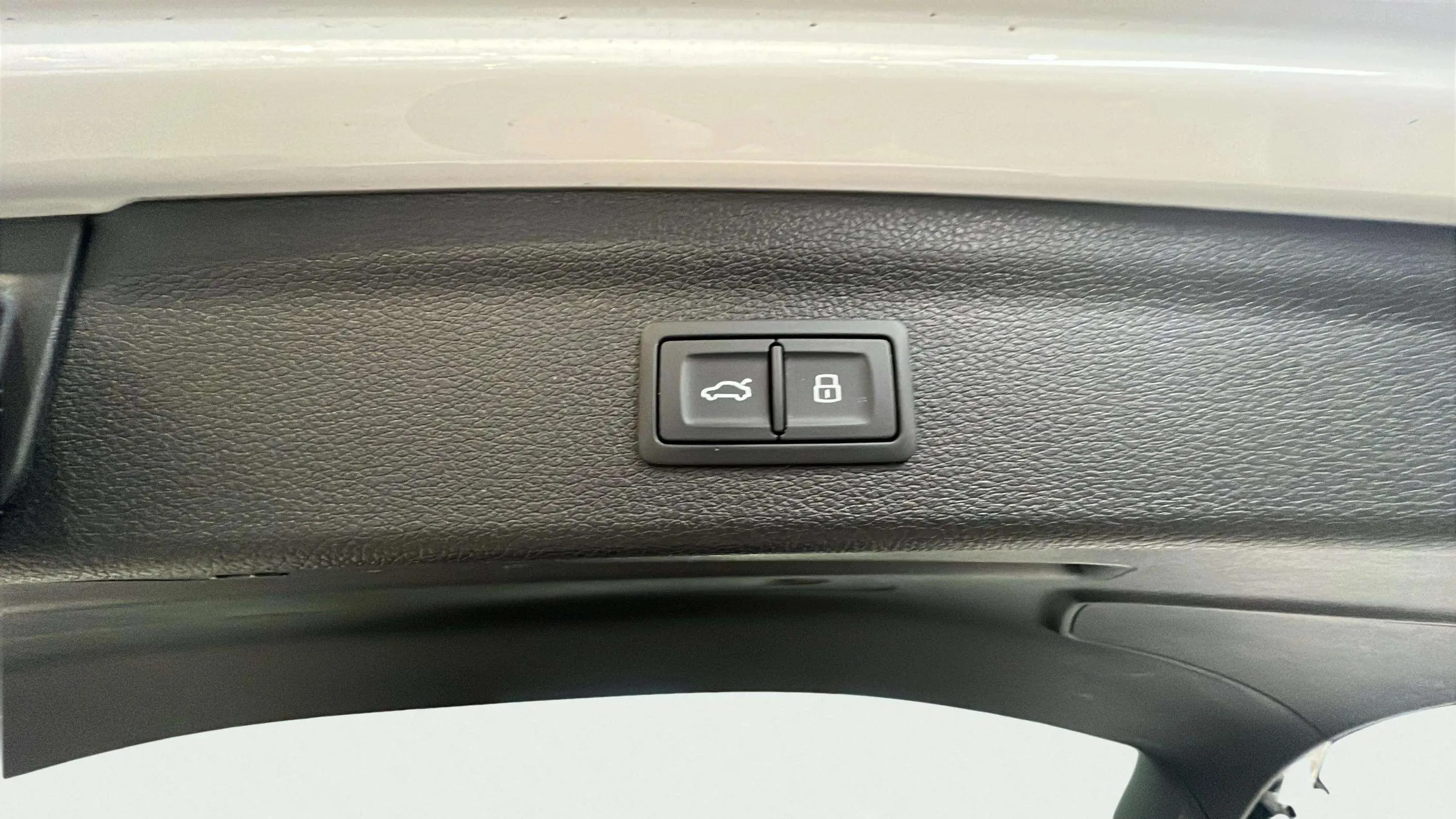 Audi Q3 35 TDI - foto 19