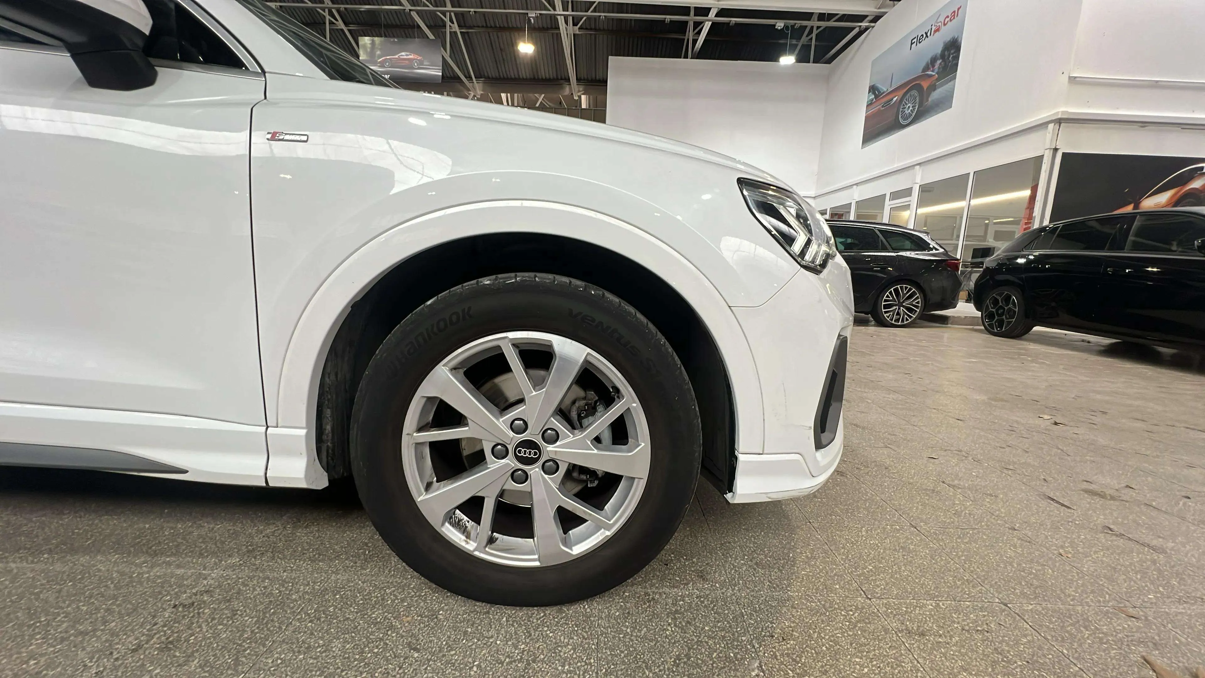 Audi Q3 35 TDI - foto 10
