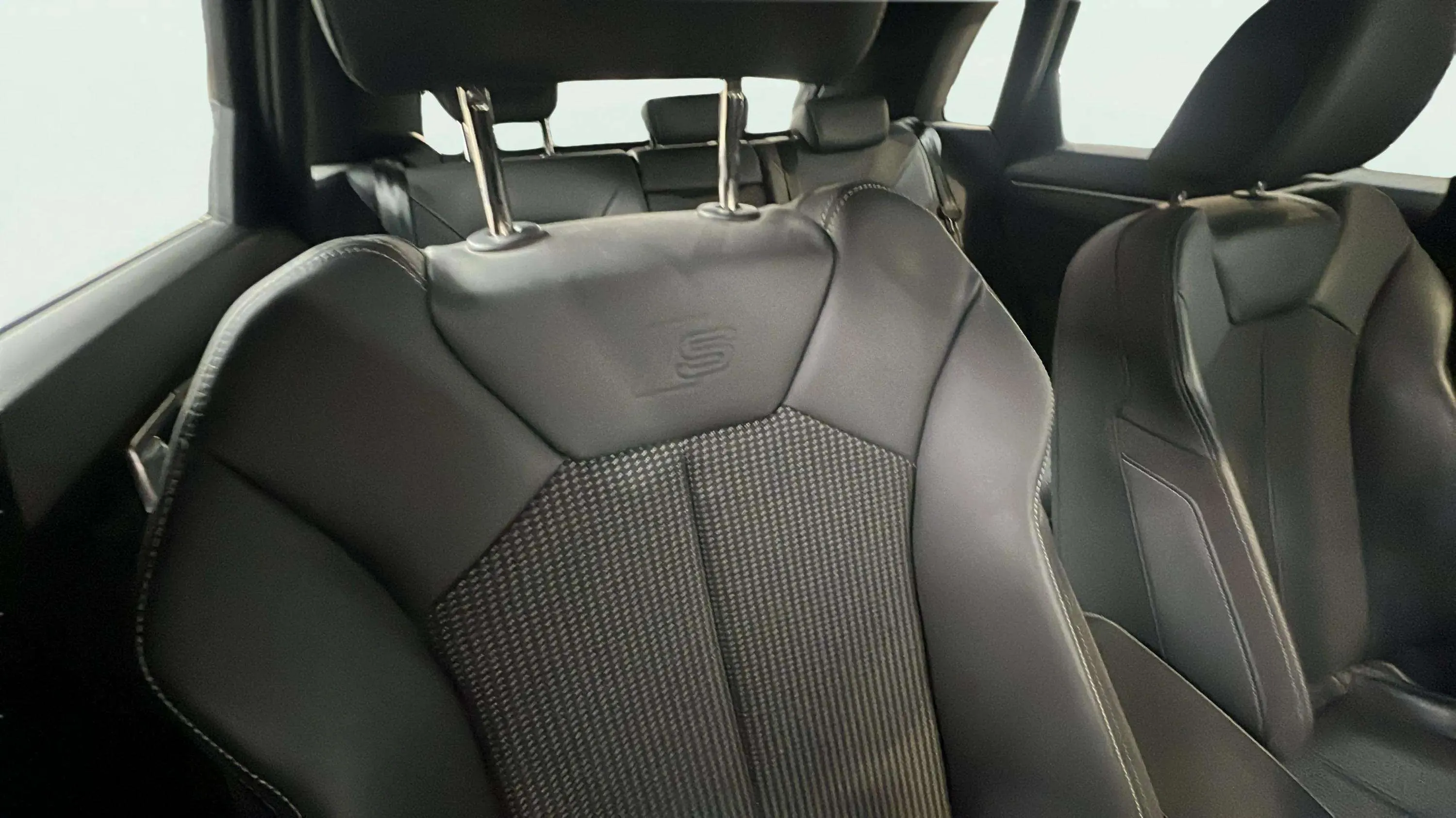 Audi Q3 35 TDI - foto 20