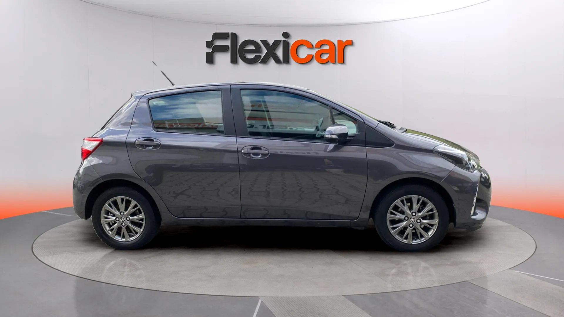 Toyota Yaris 1.0 70 Active - foto 3