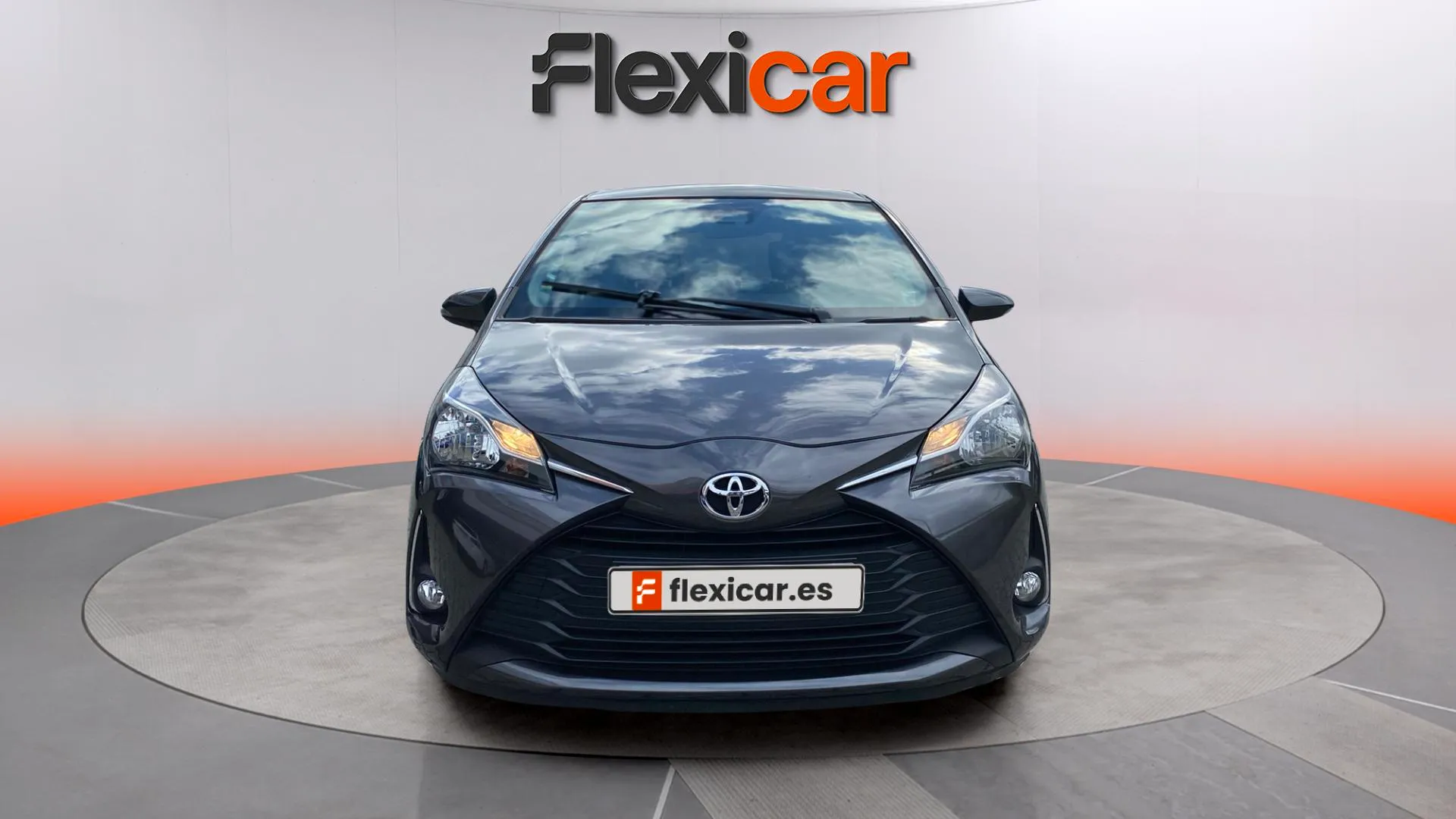 Toyota Yaris 1.0 70 Active - foto 2