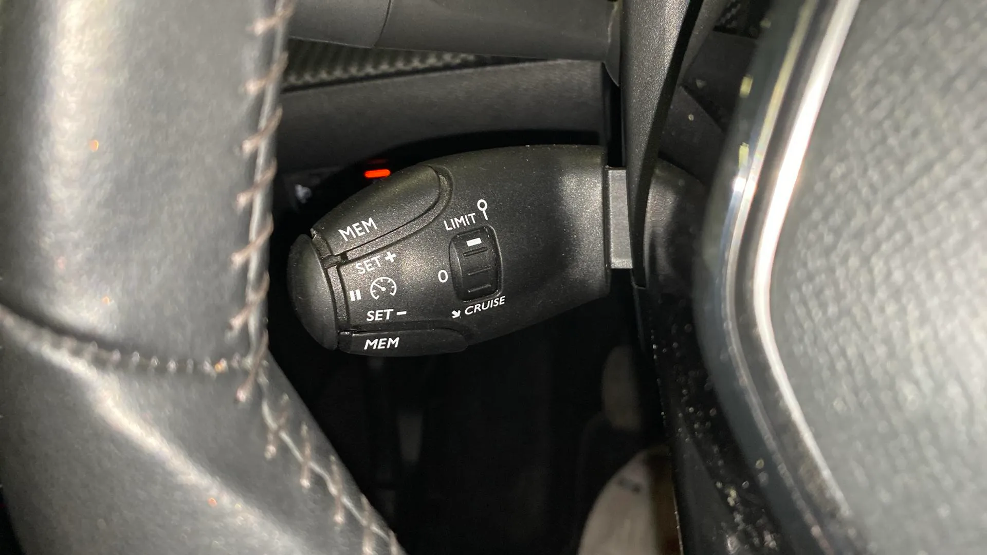 Peugeot 208 PureTech Active - foto 24