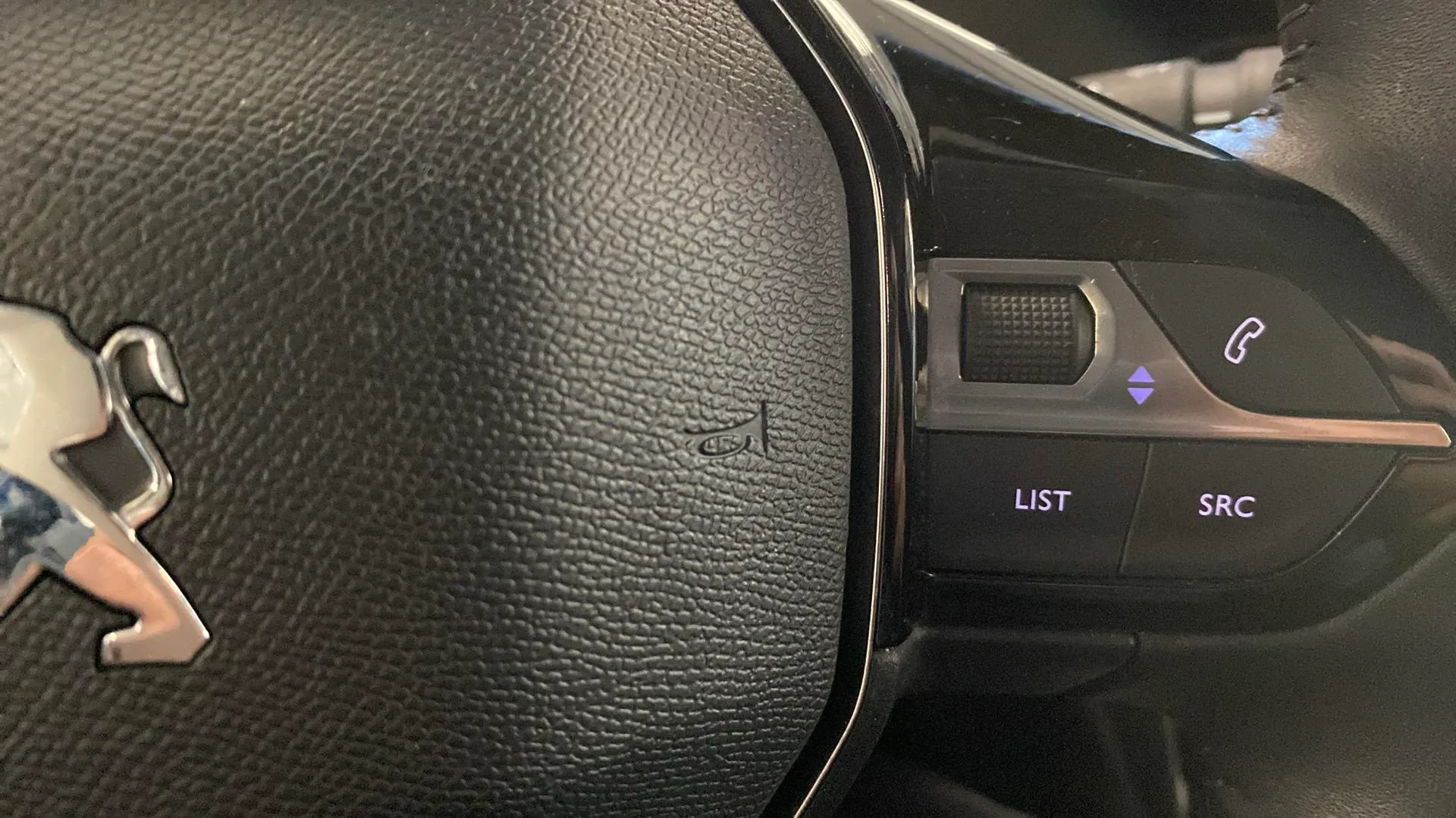 Peugeot 208 PureTech Active - foto 27