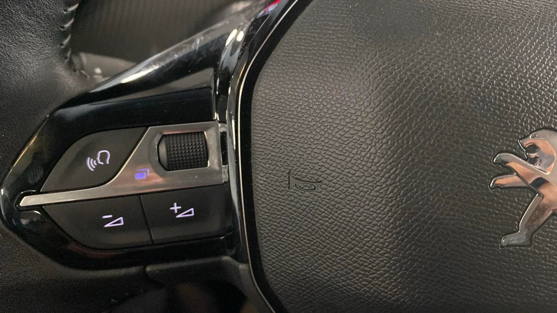 Peugeot 208 PureTech Active - foto 26