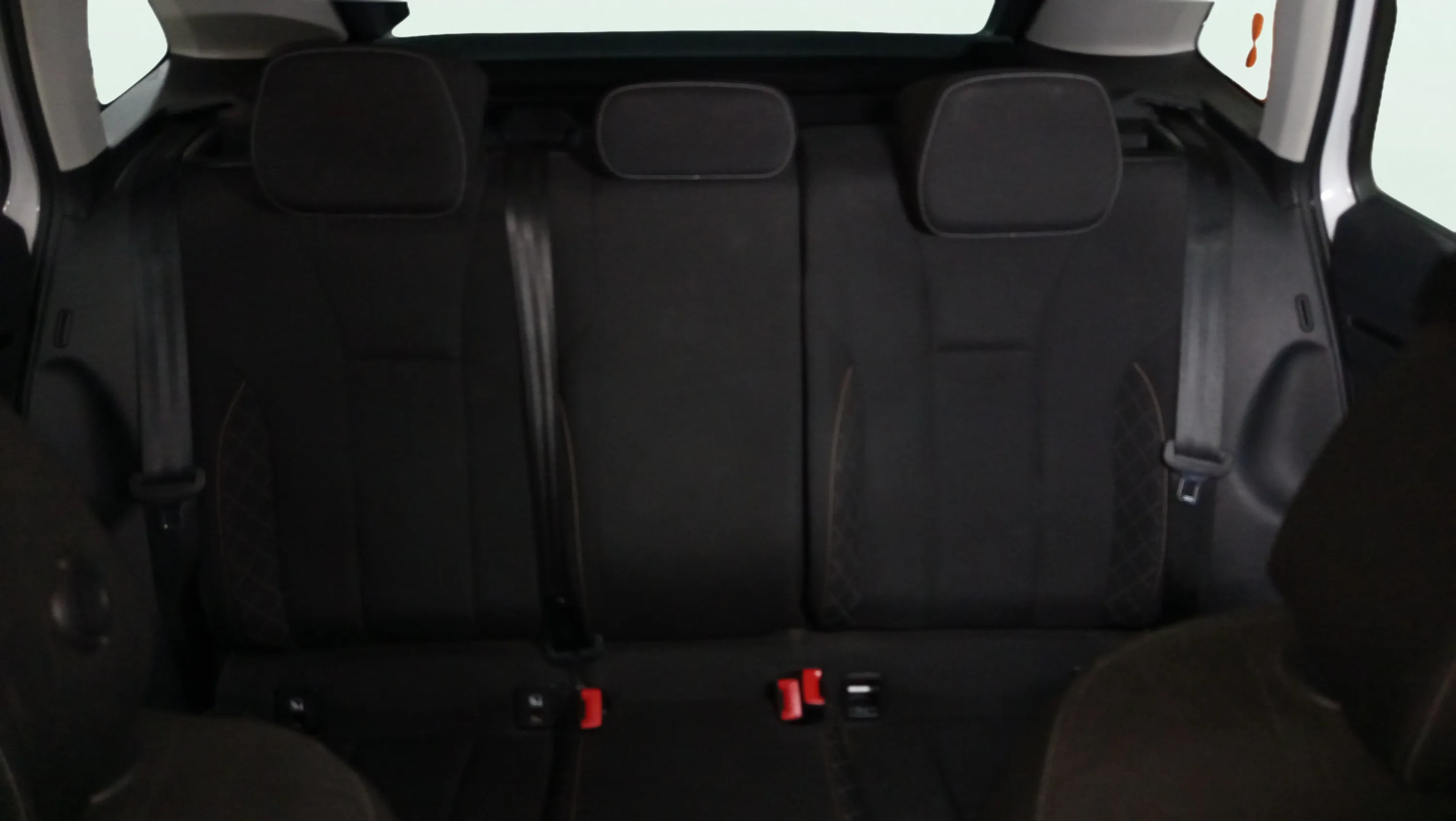 Škoda Scala 1.6 TDI DSG Style - foto 17