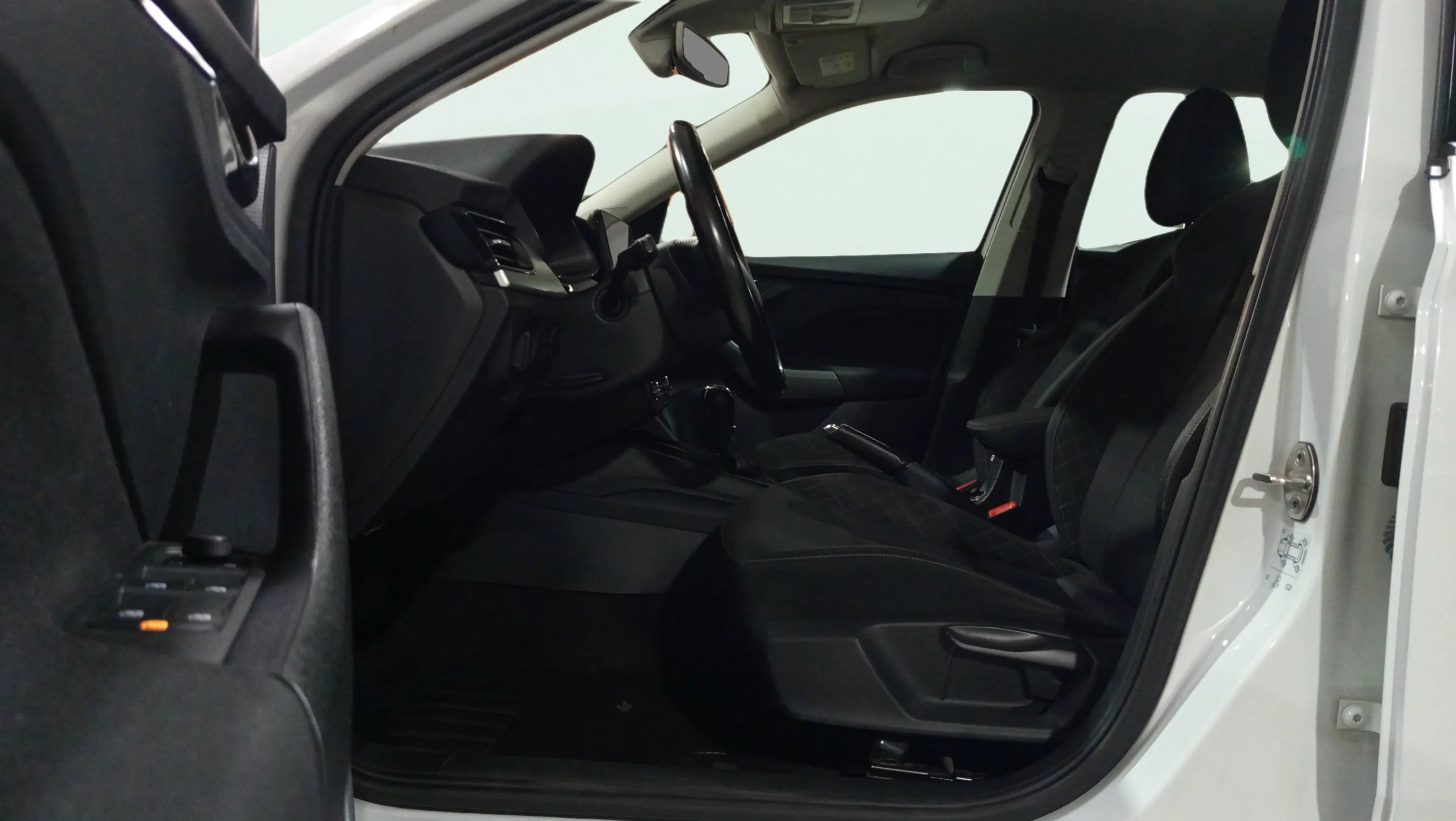 Škoda Scala 1.6 TDI DSG Style - foto 12