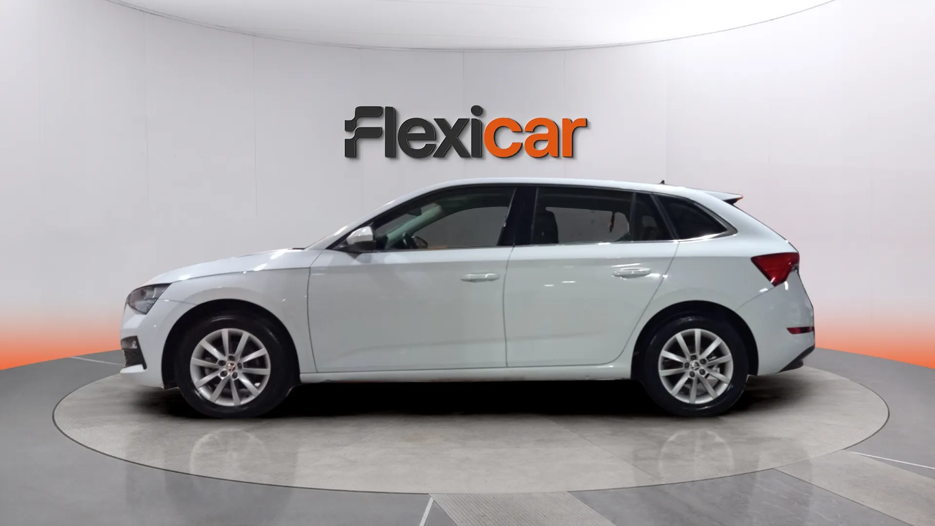 Škoda Scala 1.6 TDI DSG Style - foto 7