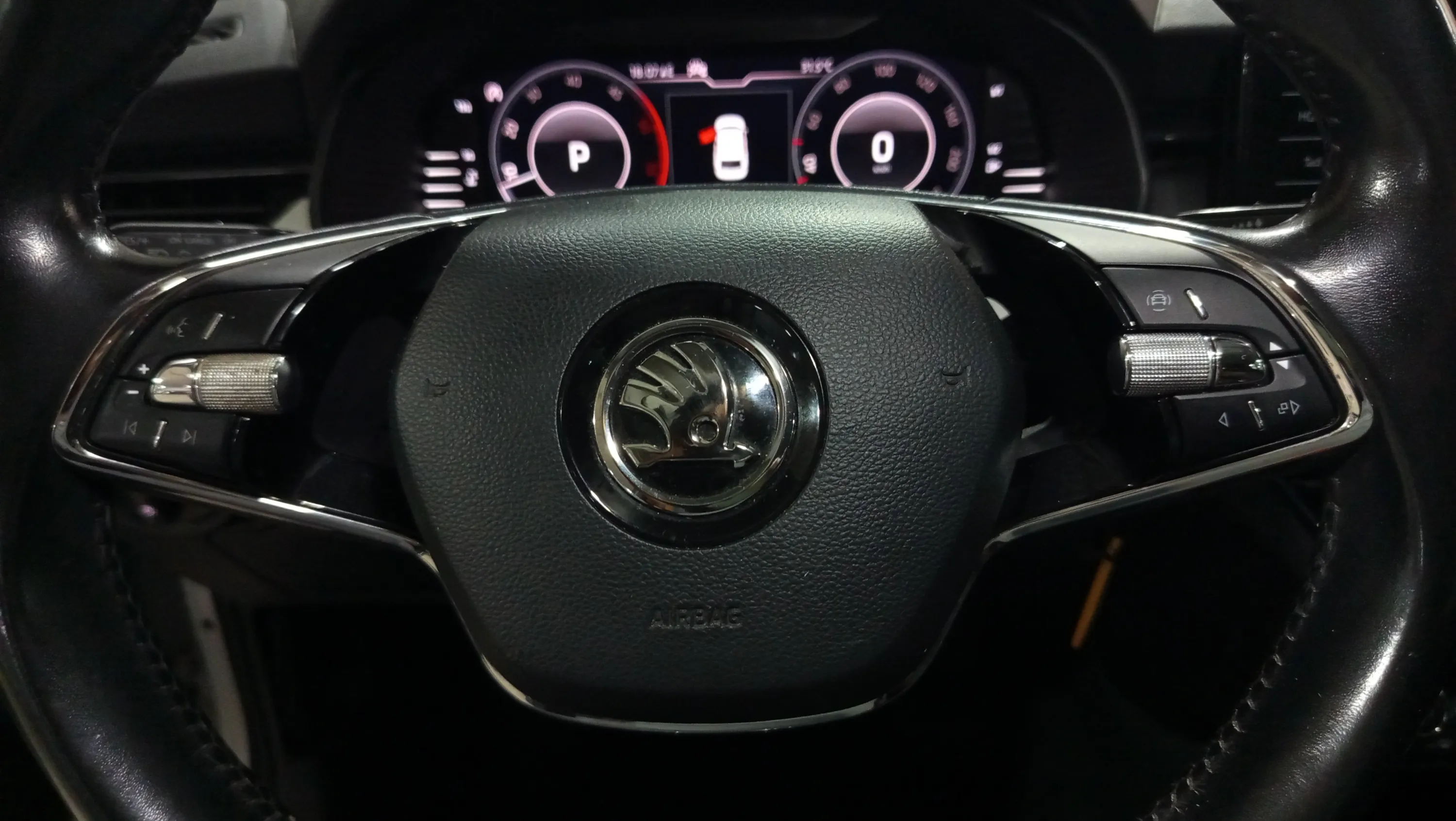 Škoda Scala 1.6 TDI DSG Style - foto 19