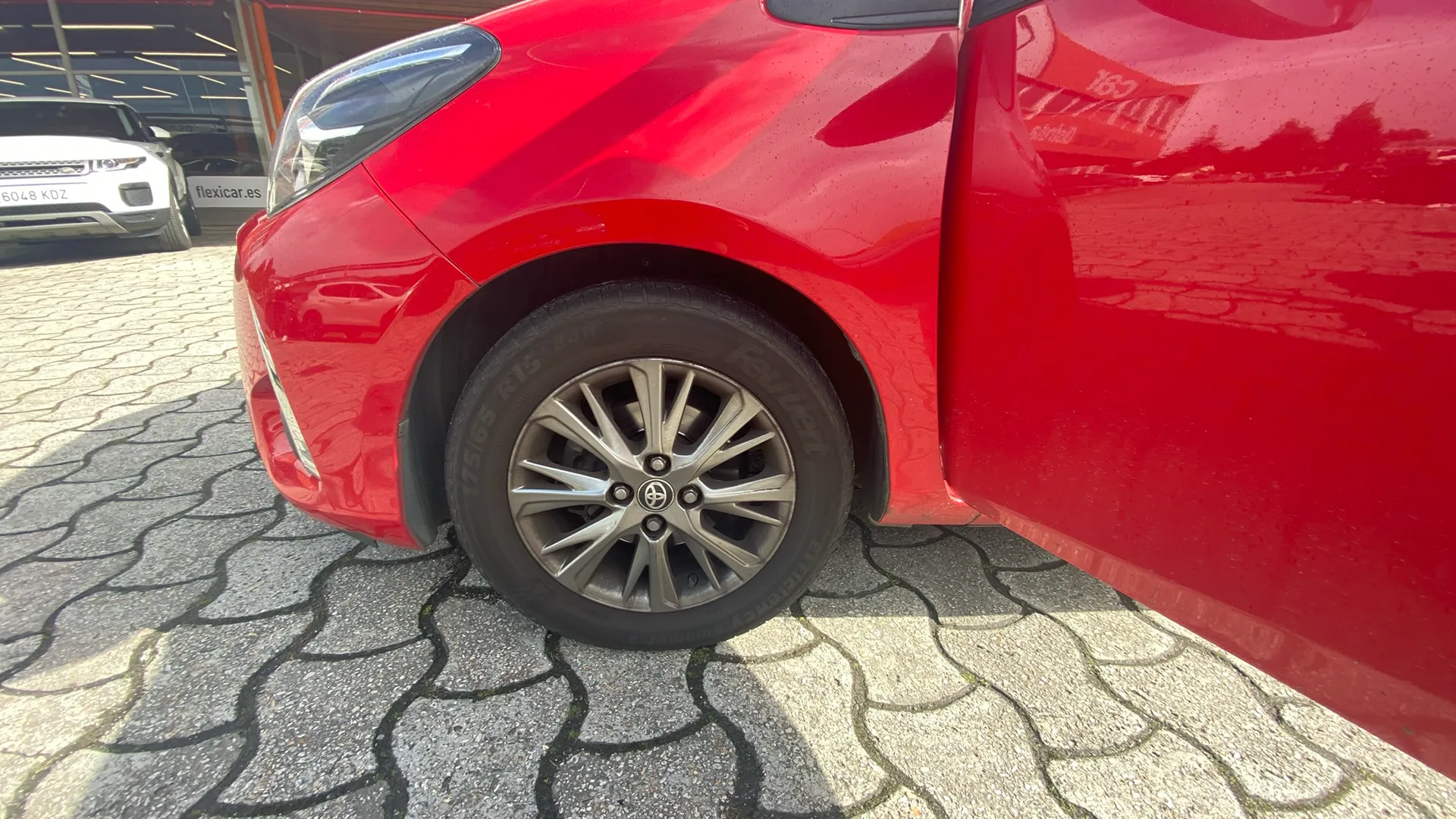Toyota Yaris 1.0 70 Active - foto 16