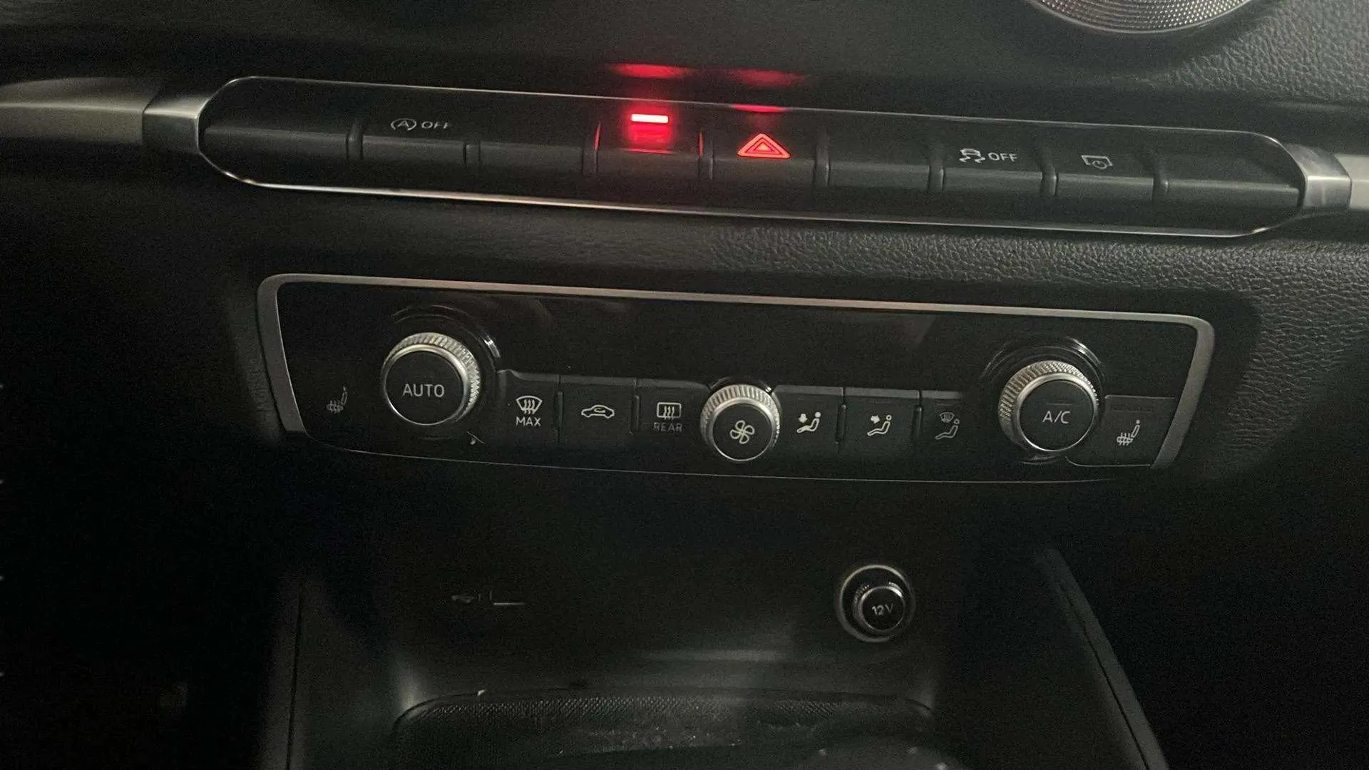 Audi A3 2.0 TDI S tronic Sportback - foto 17