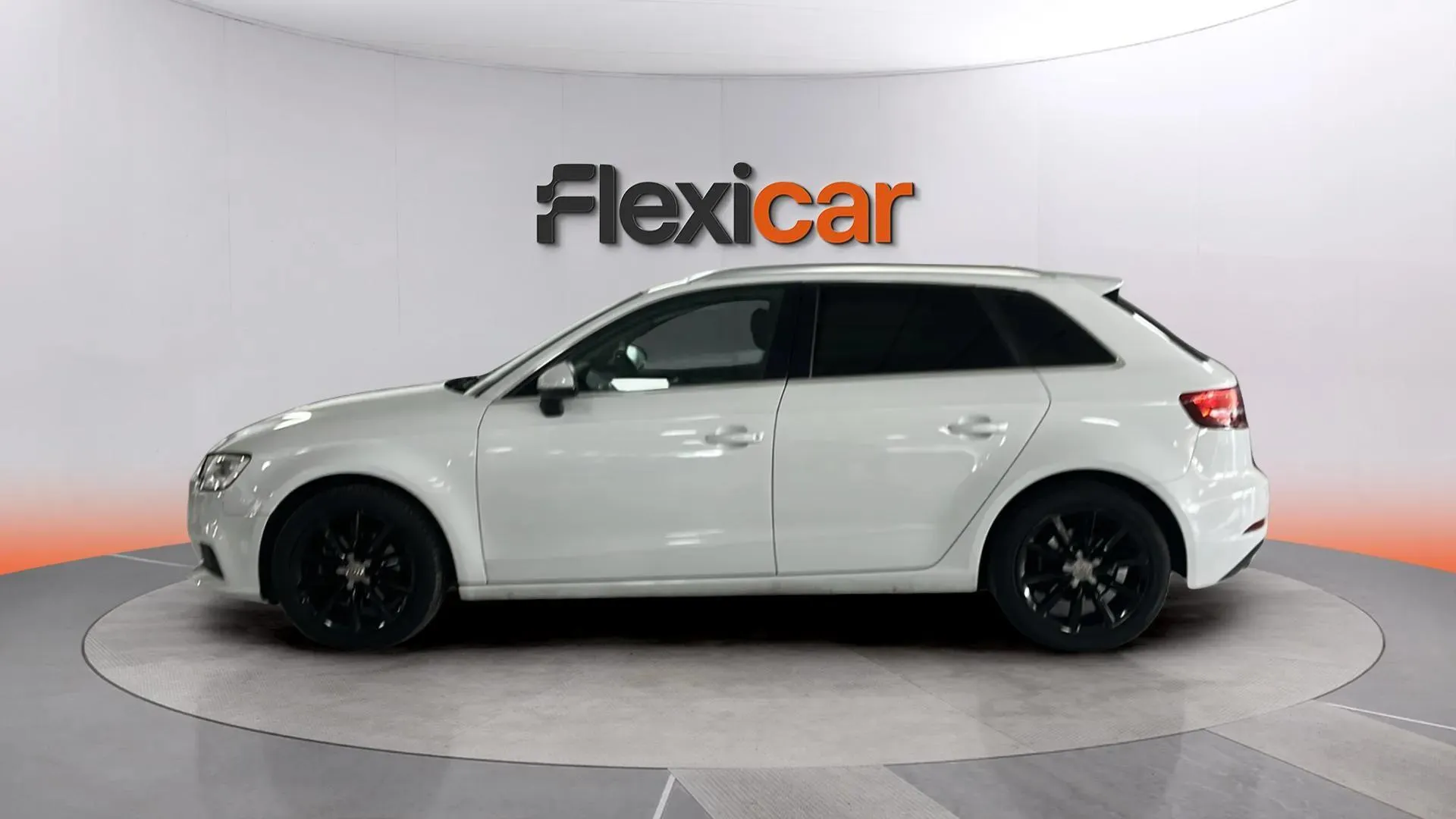 Audi A3 2.0 TDI S tronic Sportback - foto 3