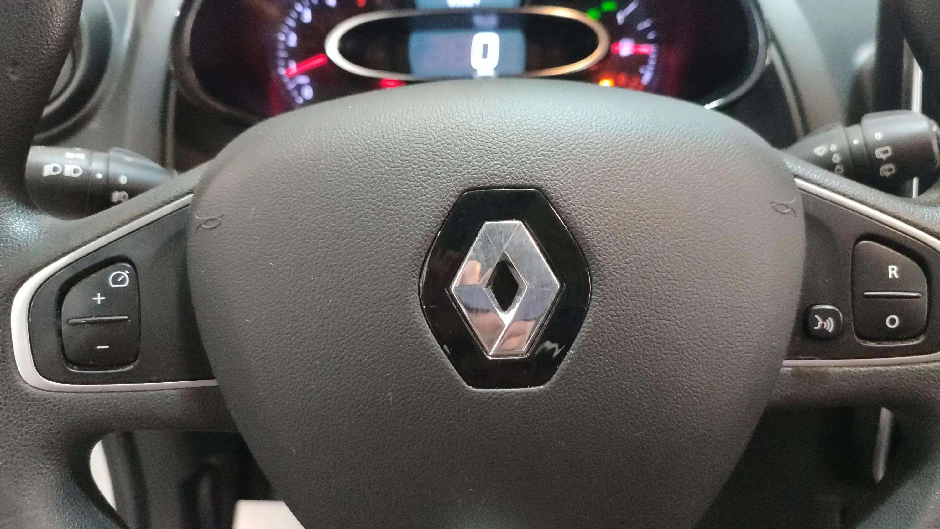 Renault Clio Business Blue dCi - foto 18