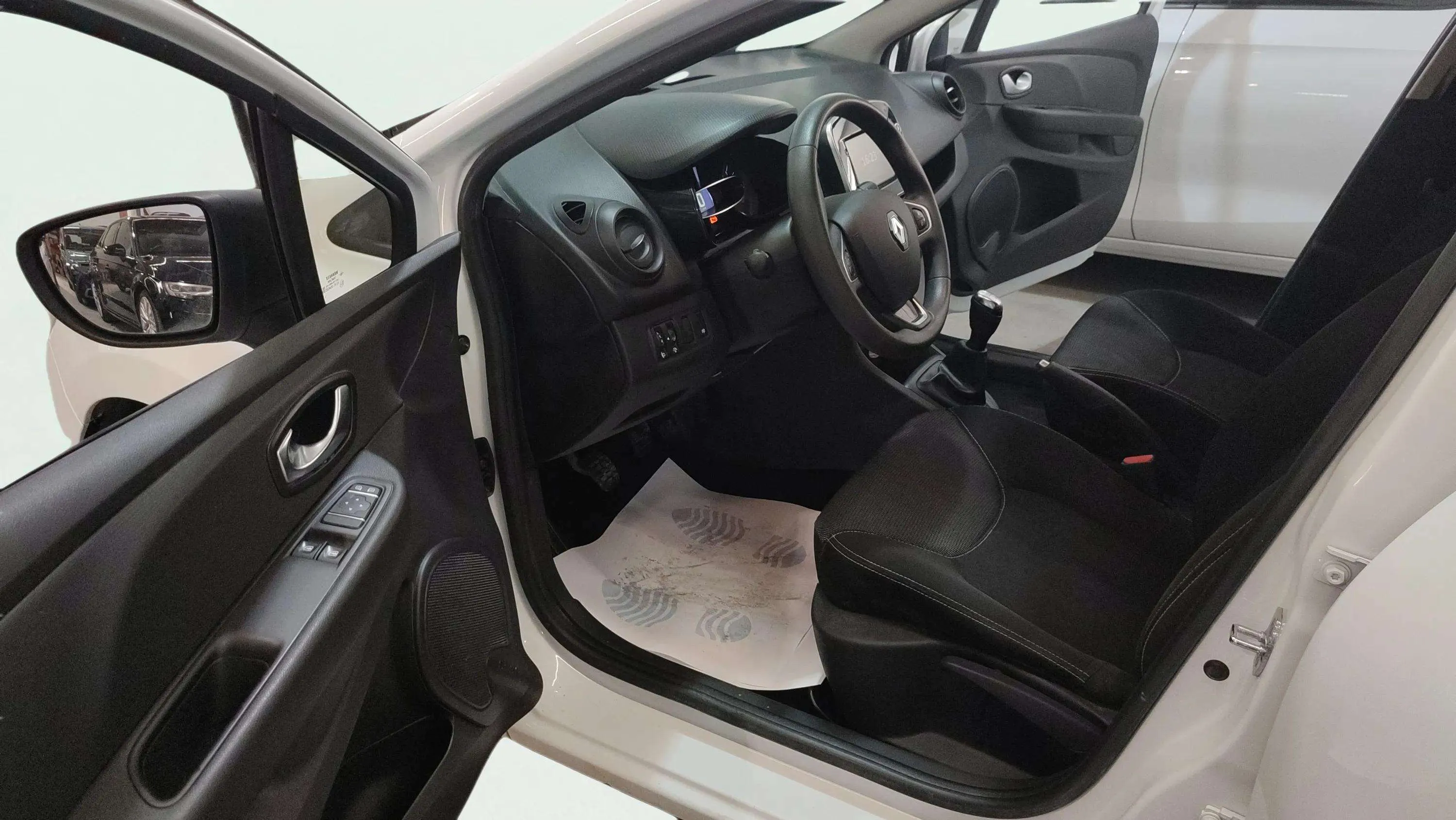 Renault Clio Business Blue dCi - foto 10