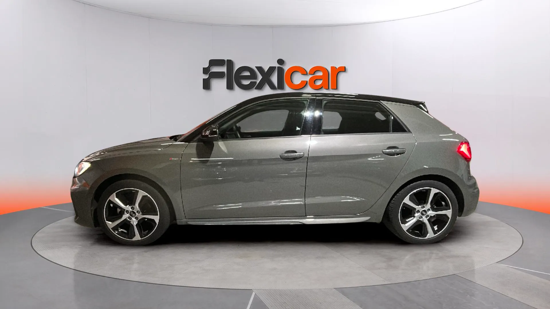 Audi A1 Sportback Adrenalin 30 TFSI S tron - foto 4