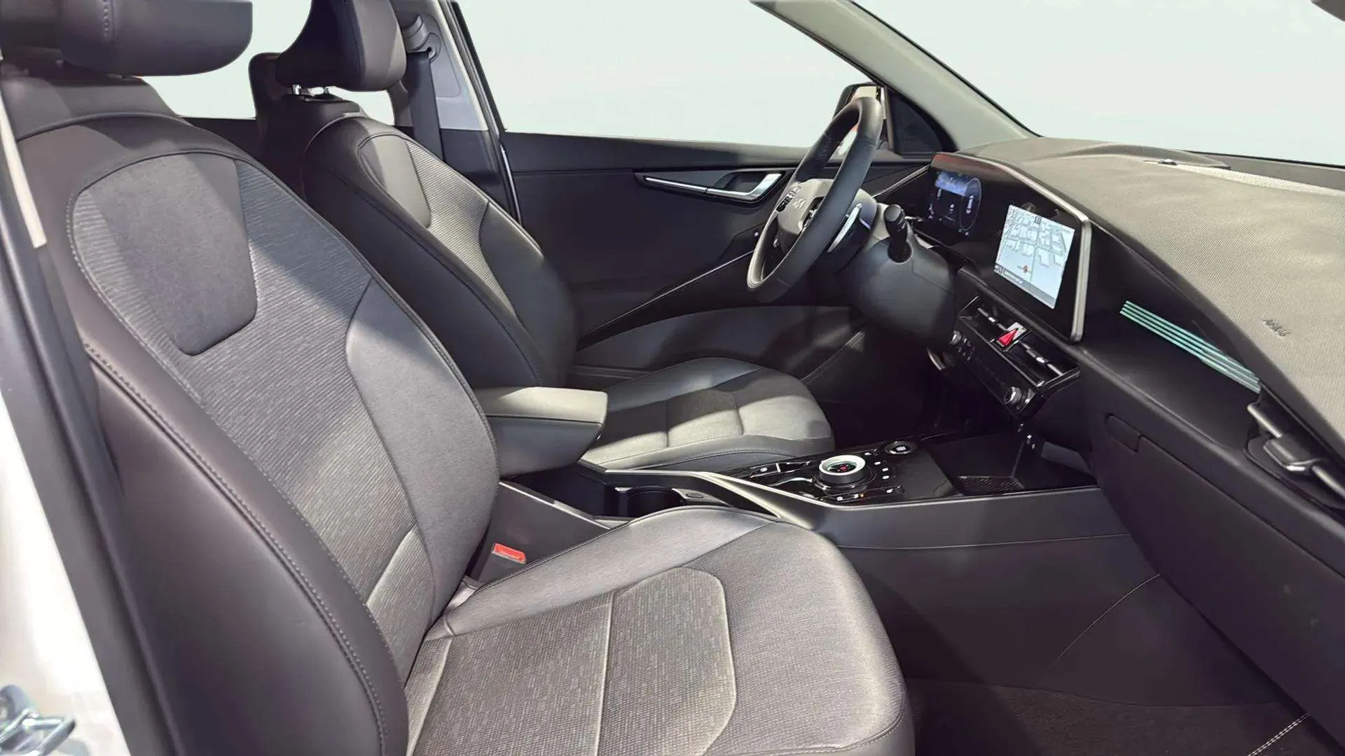 Kia Niro 1.6 GDi HEV Concept - foto 12