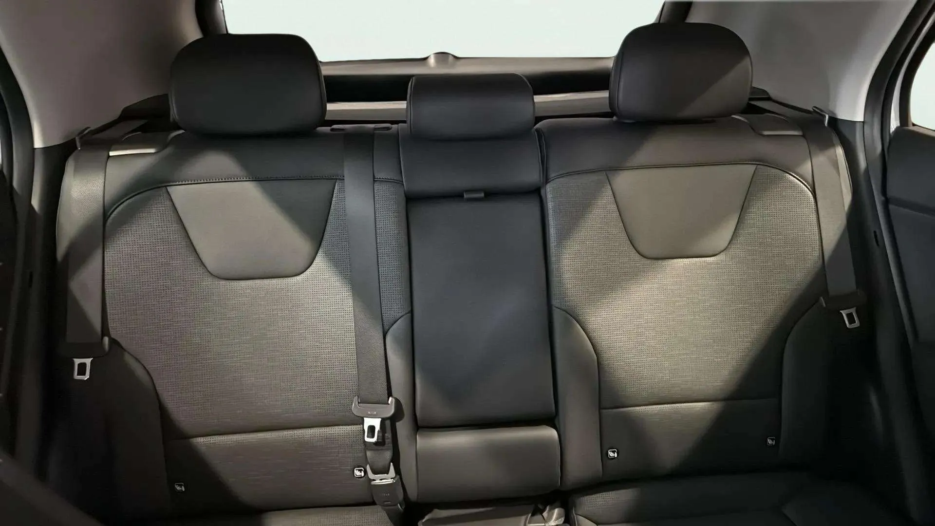 Kia Niro 1.6 GDi HEV Concept - foto 14