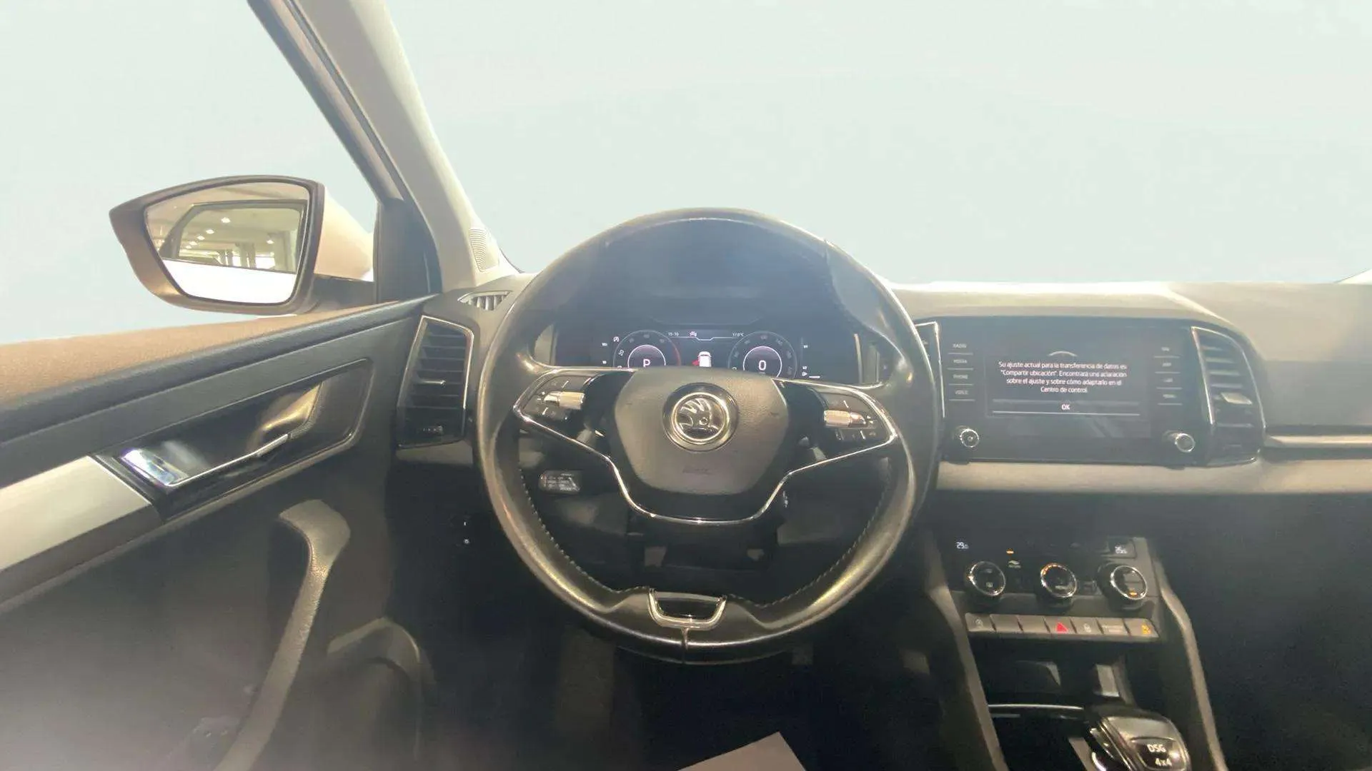 Škoda Karoq 2.0 TDI DSG 4x4 Ambition - foto 14