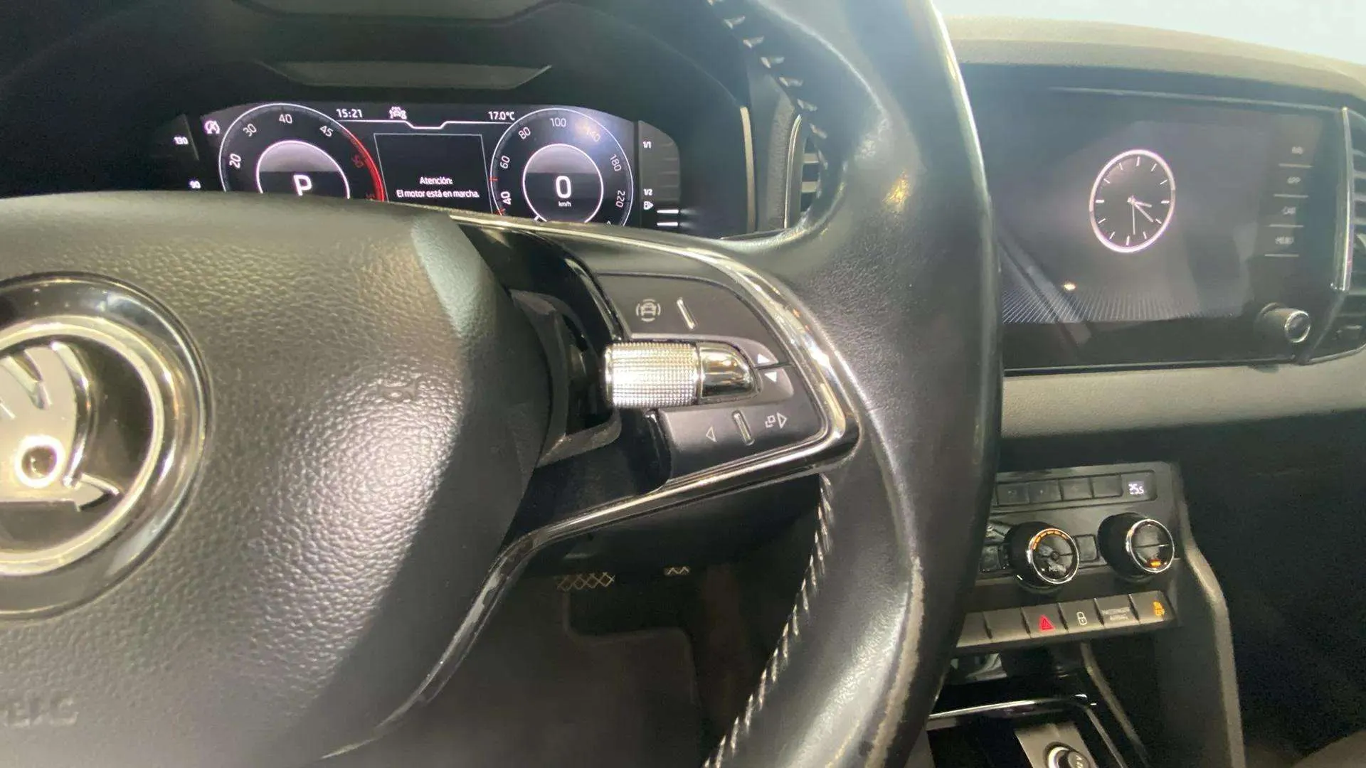Škoda Karoq 2.0 TDI DSG 4x4 Ambition - foto 26