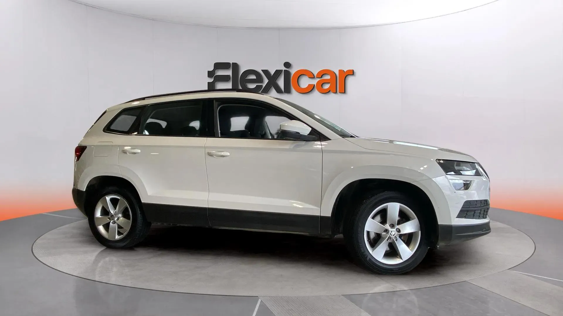Škoda Karoq 2.0 TDI DSG 4x4 Ambition - foto 9