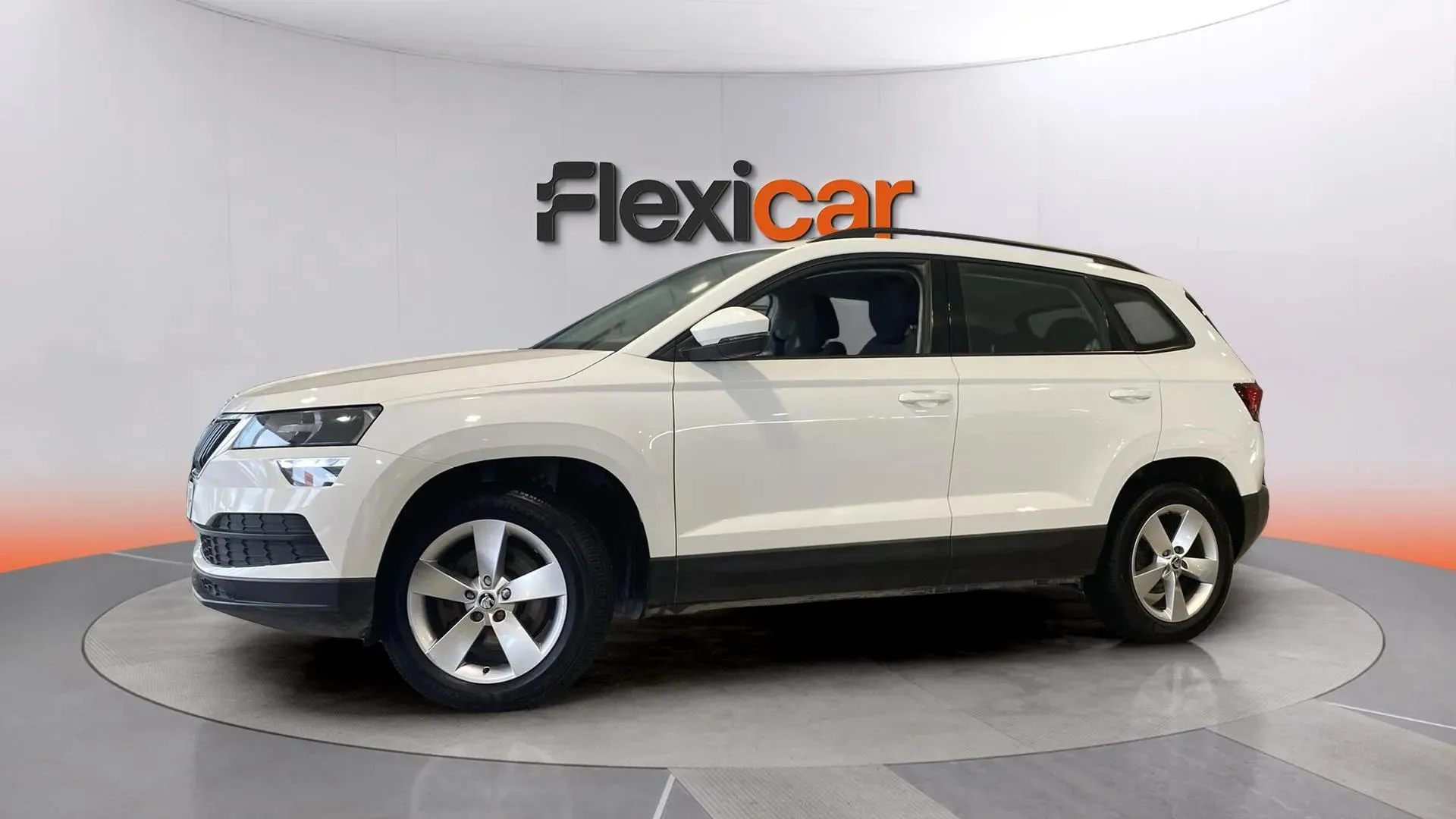 Škoda Karoq 2.0 TDI DSG 4x4 Ambition - foto 2