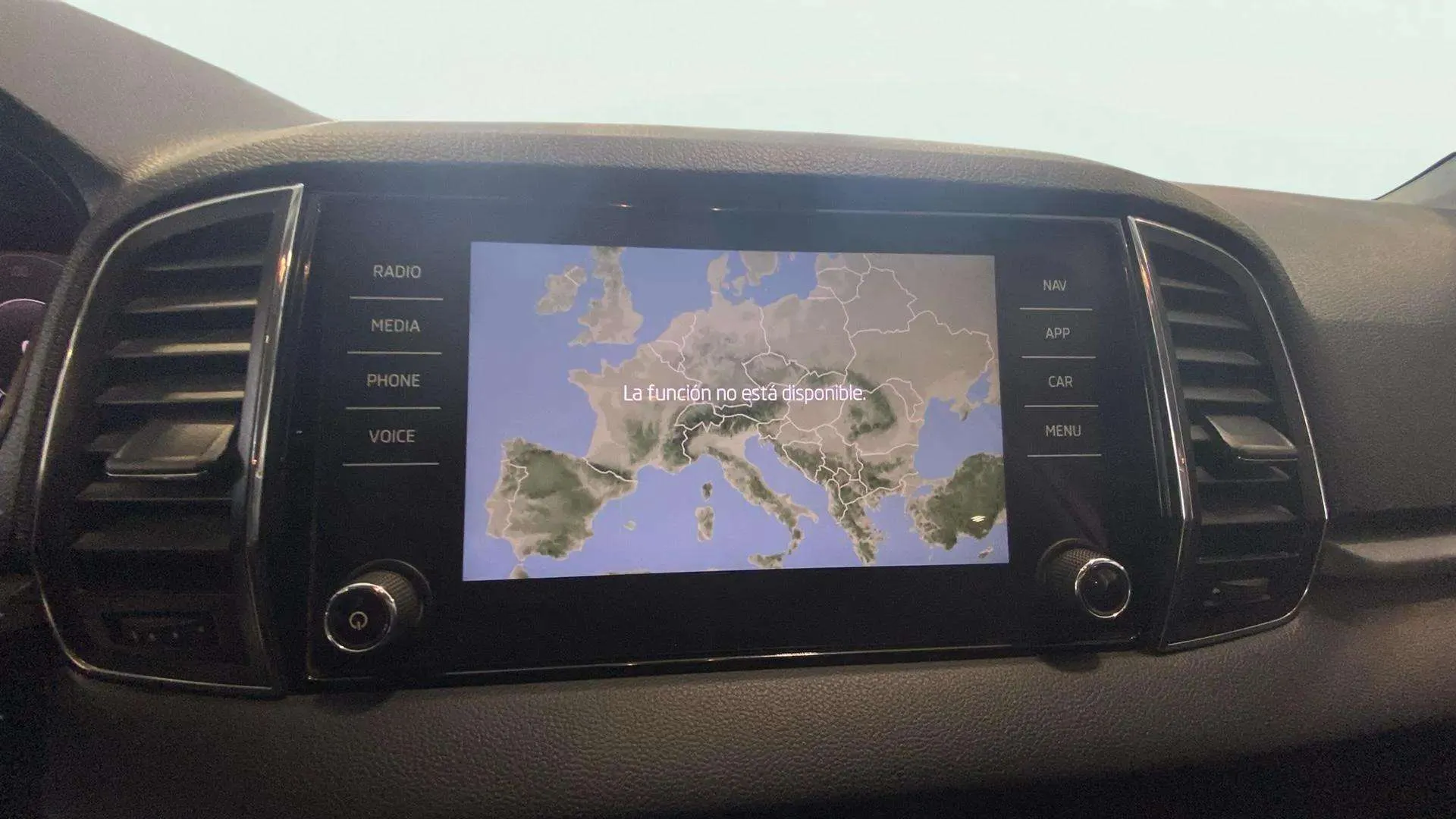 Škoda Karoq 2.0 TDI DSG 4x4 Ambition - foto 31
